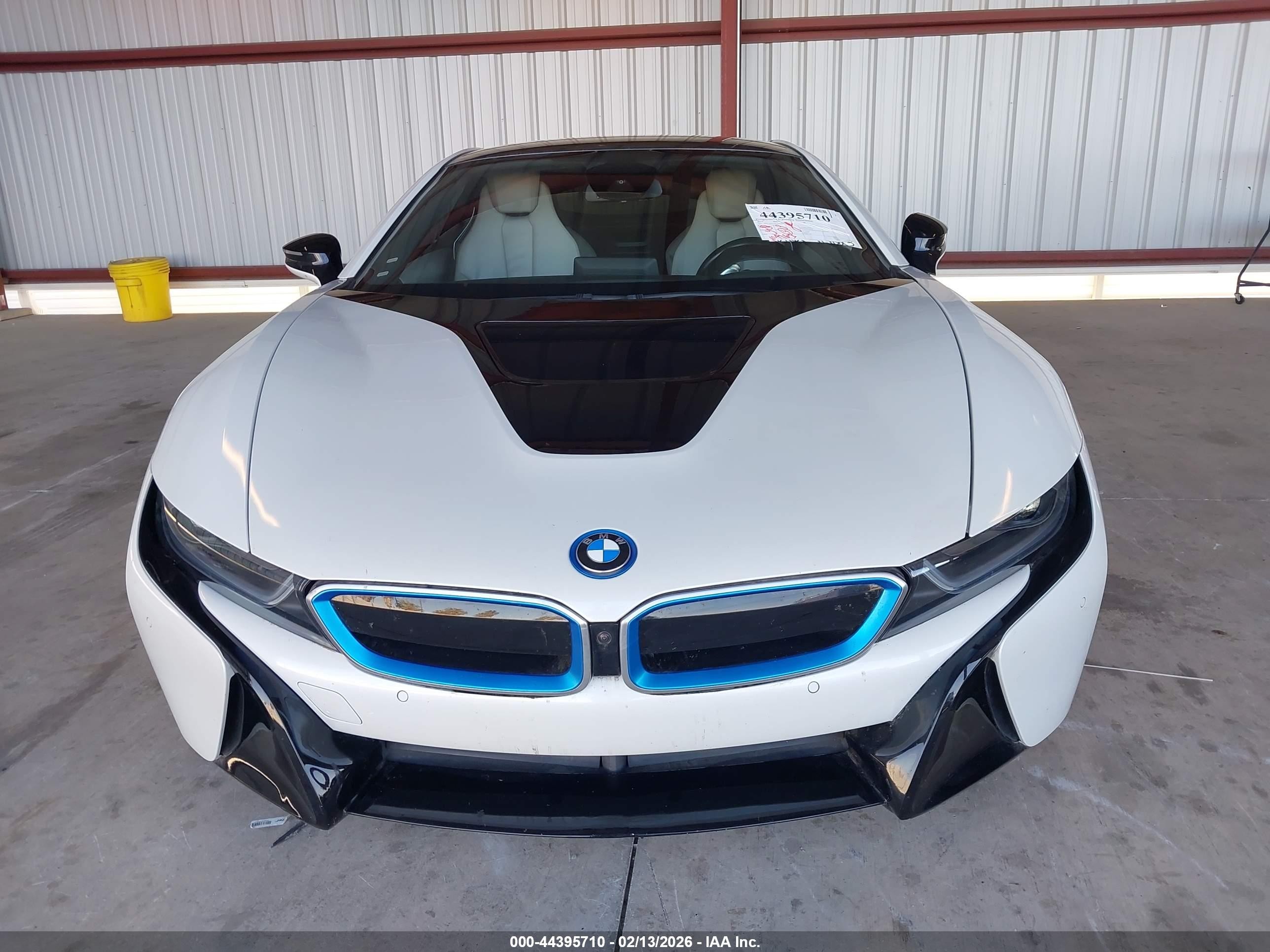 2014 Bmw I8   White vin: WBY2Z2C56EVX64879