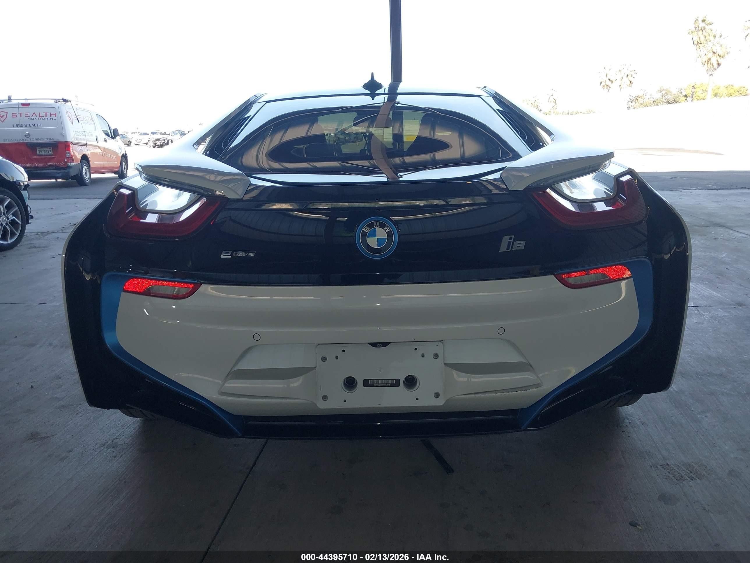 2014 Bmw I8   White vin: WBY2Z2C56EVX64879