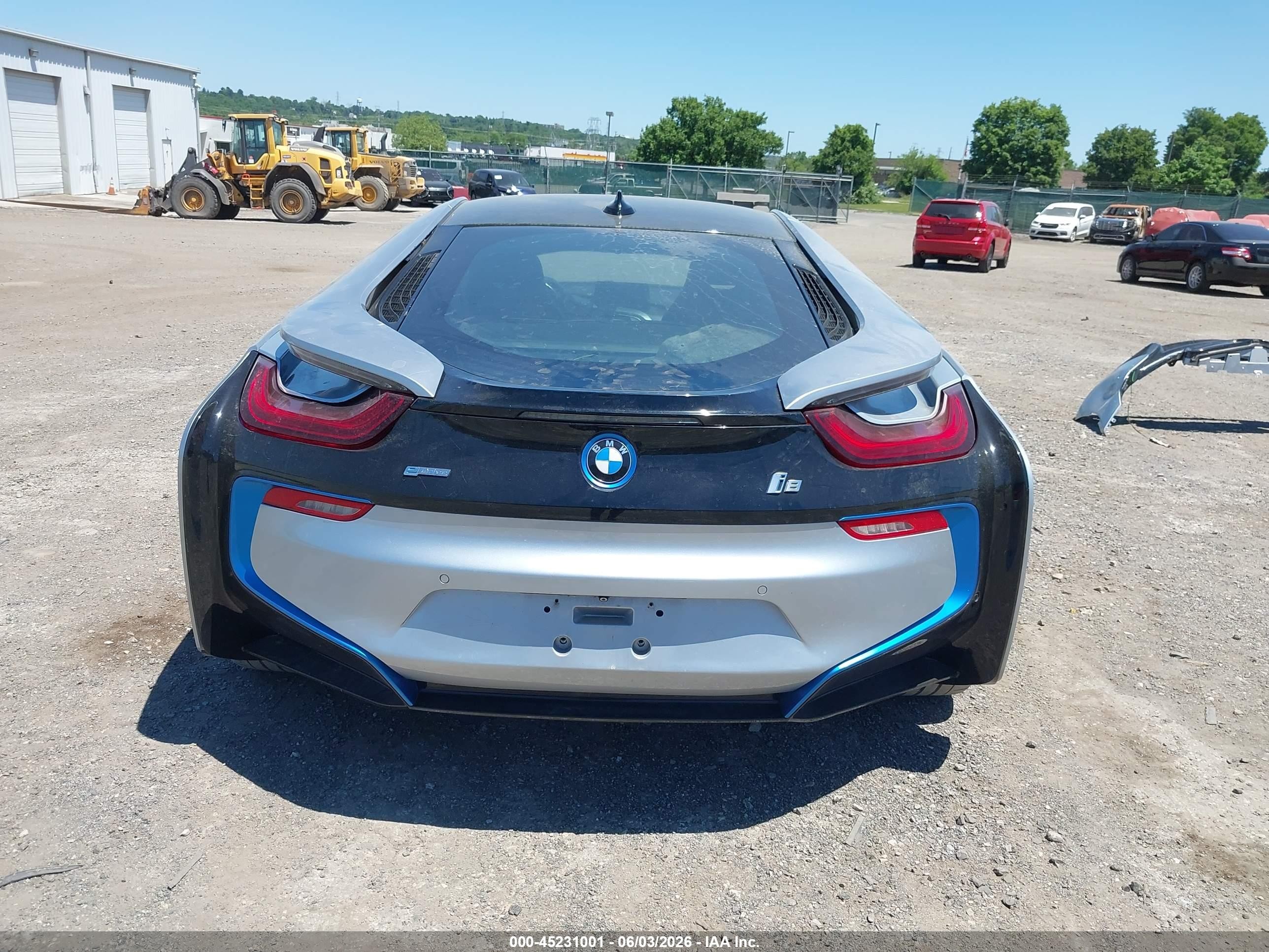 2015 Bmw I8 Silver vin: WBY2Z2C57FV391823