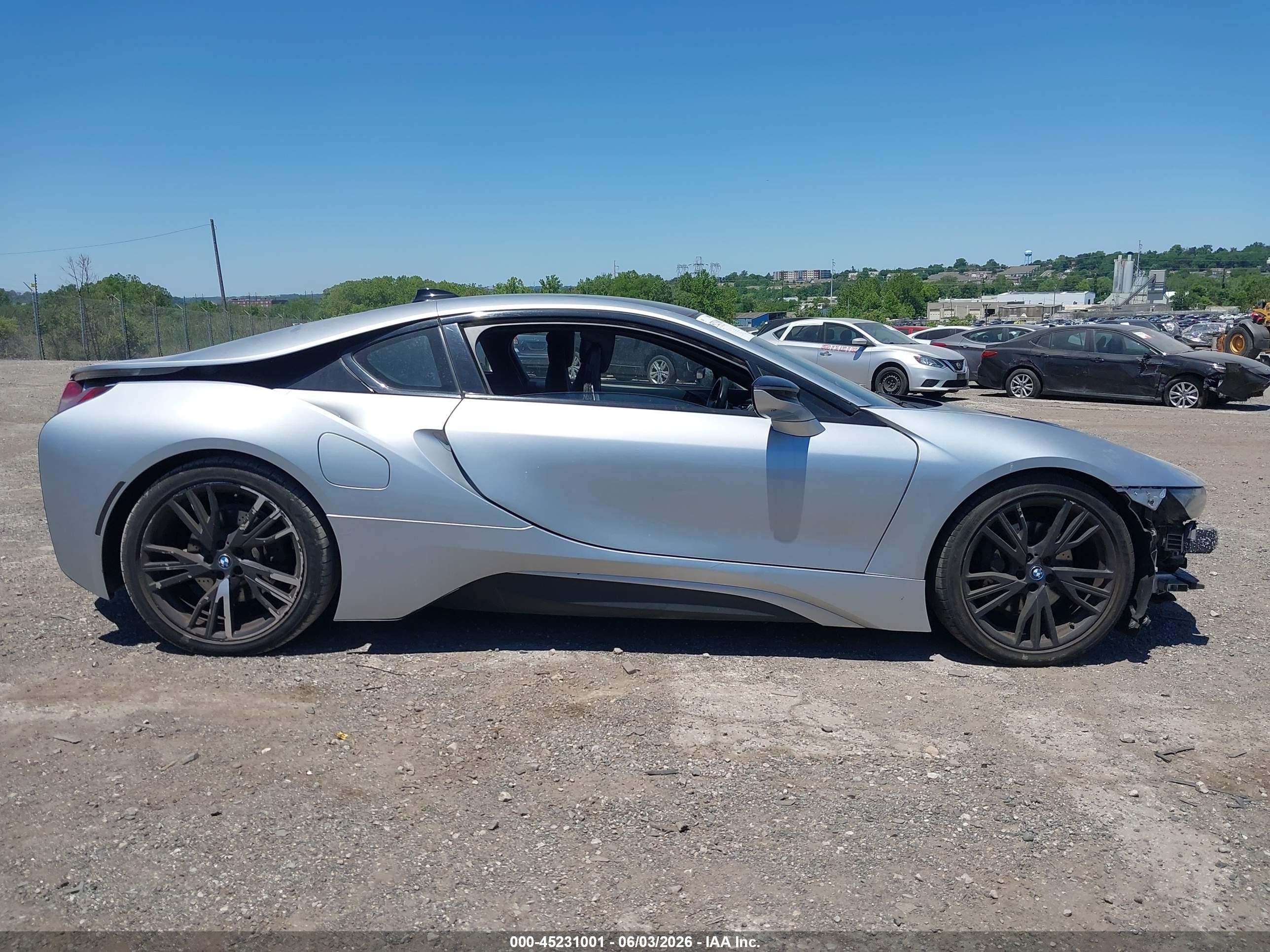 2015 Bmw I8 Silver vin: WBY2Z2C57FV391823