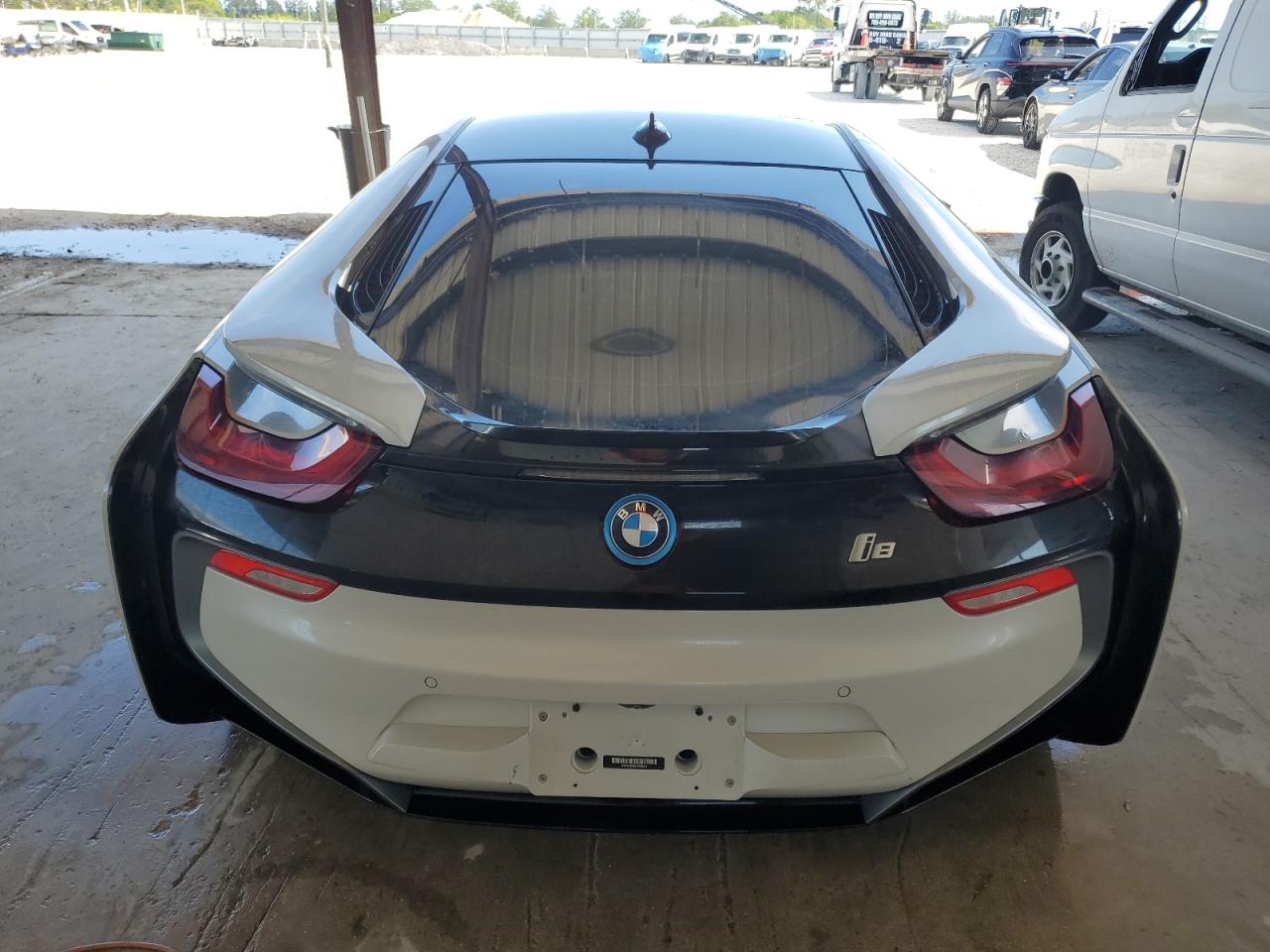 2020 Bmw I8    Белый vin: WBY2Z4C03L7F90631