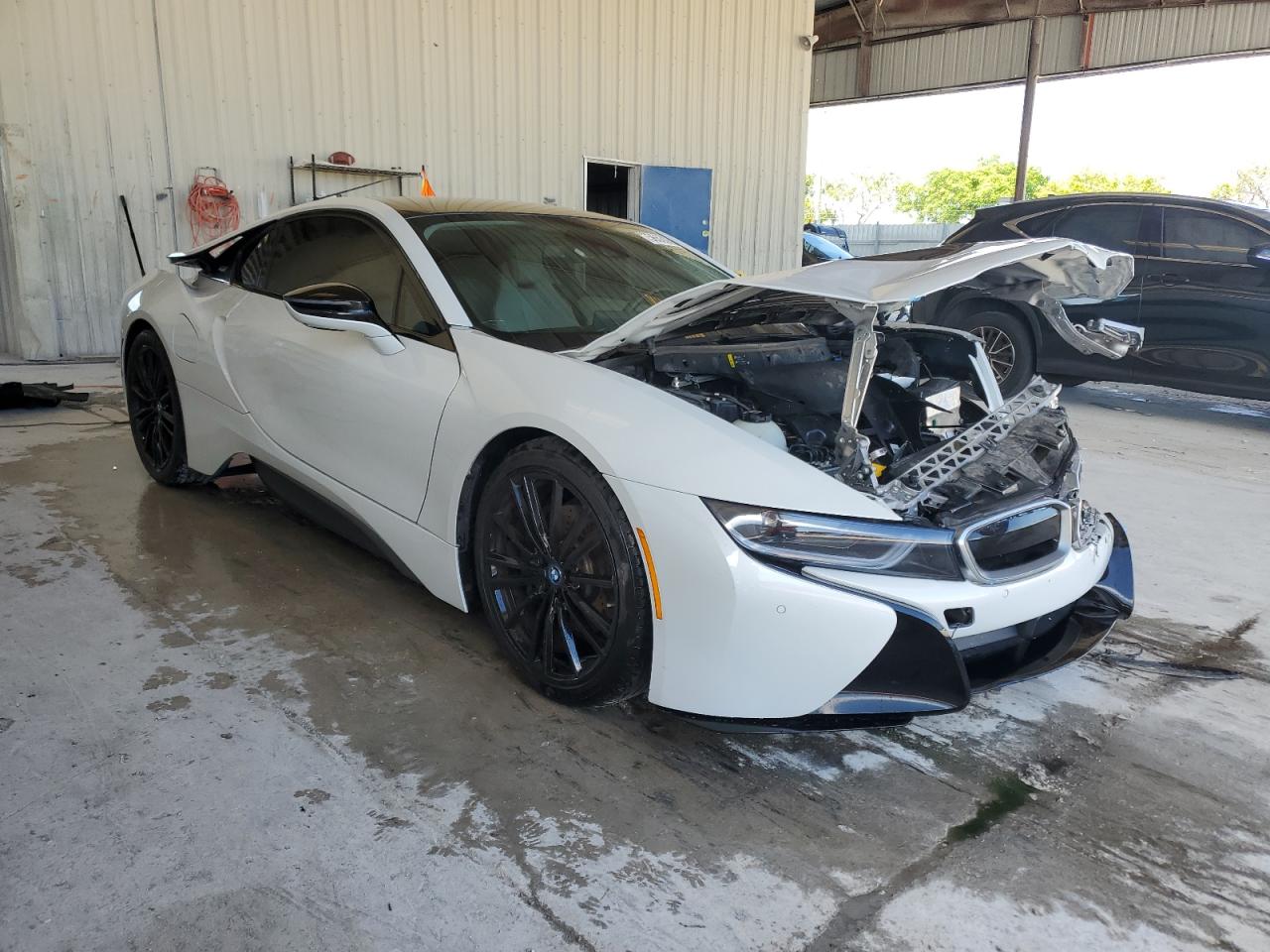 2020 Bmw I8    Белый vin: WBY2Z4C03L7F90631