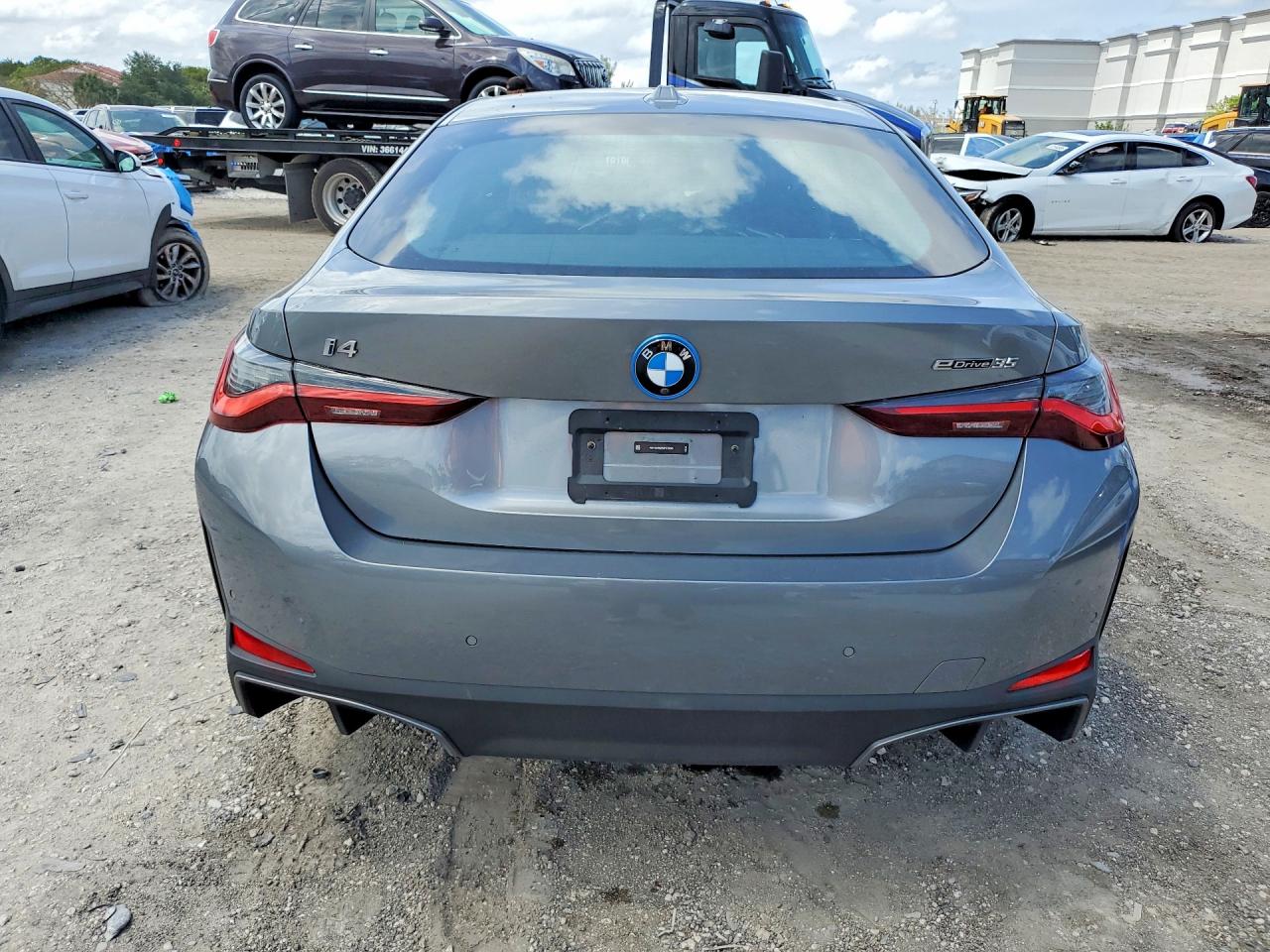 2024 Bmw I4 Edrive 35 Gray vin: WBY43AW05RFS76205