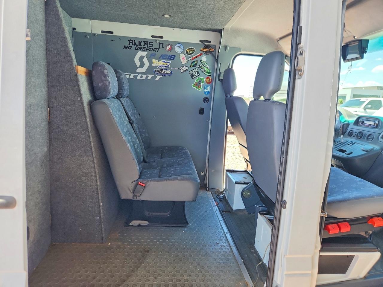 2006 Dodge Sprinter 2500 White vin: WD0PD644365934045