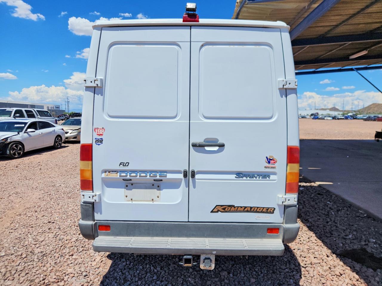 2006 Dodge Sprinter 2500 White vin: WD0PD644365934045