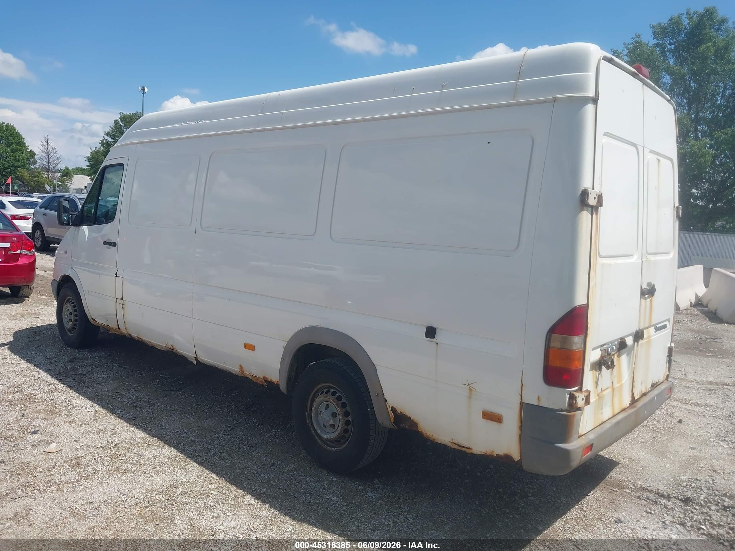 2005 Dodge Sprinter Van 2500 Shc White vin: WD0PD744455837702