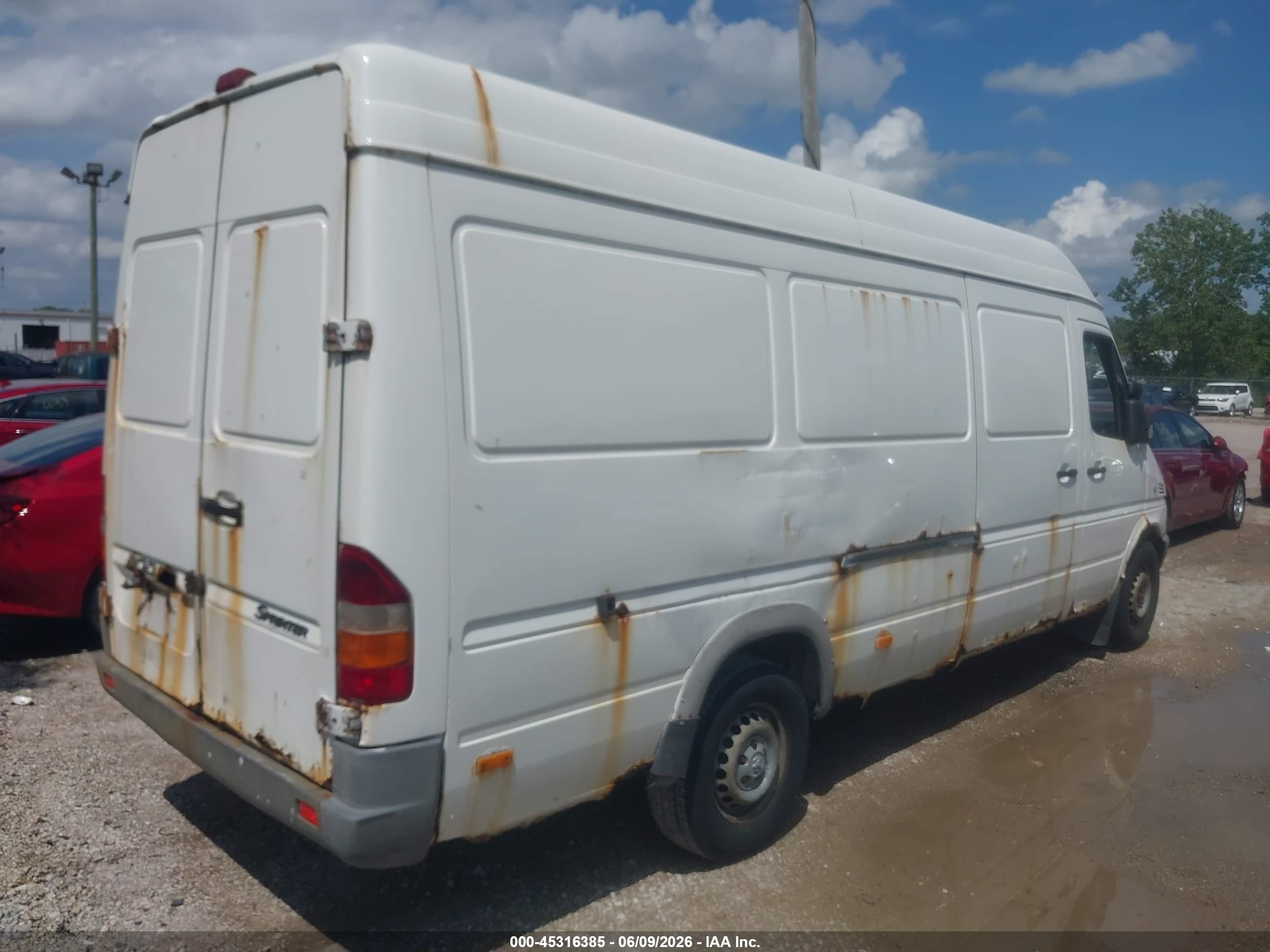 2005 Dodge Sprinter Van 2500 Shc White vin: WD0PD744455837702