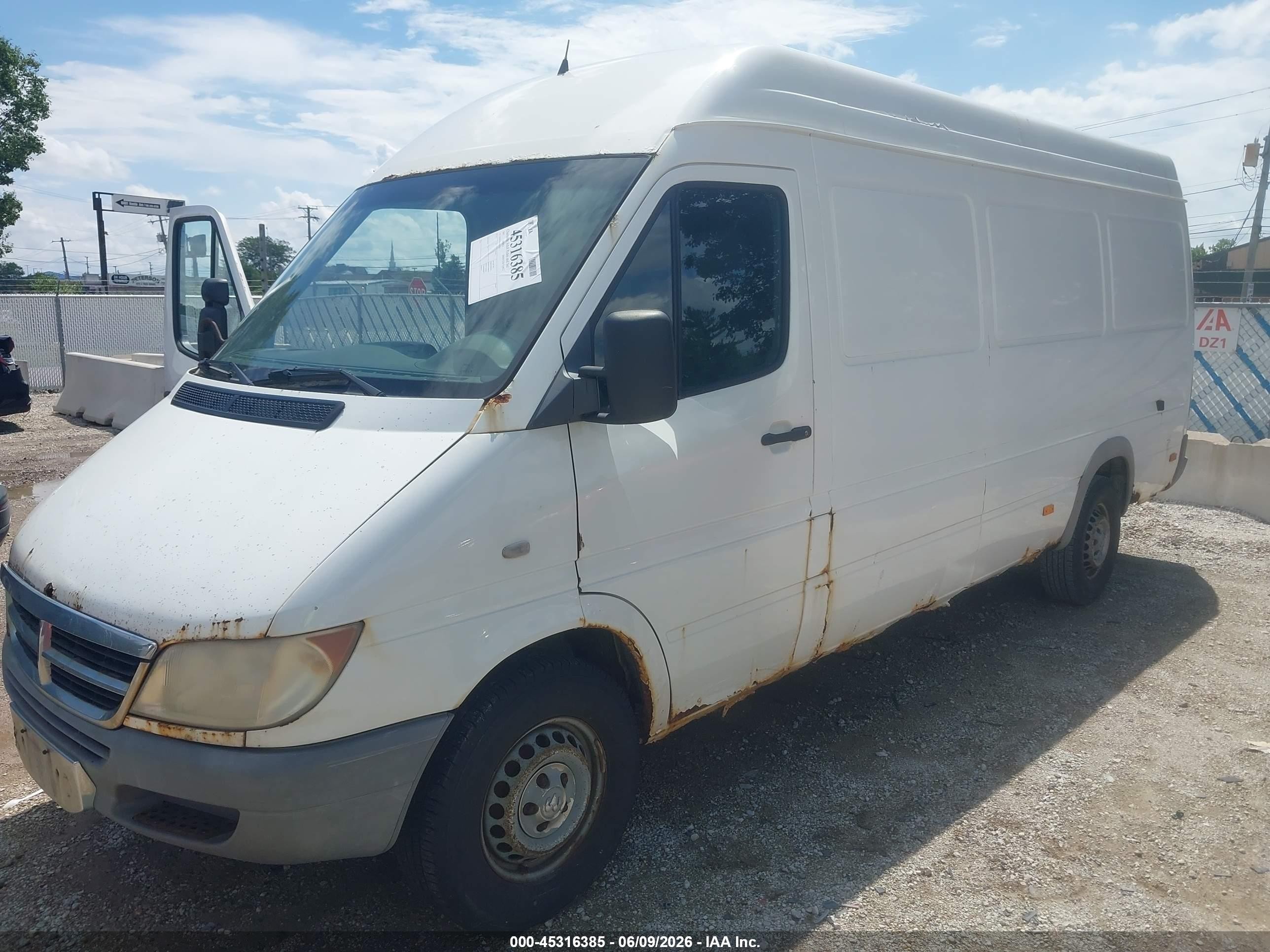 2005 Dodge Sprinter Van 2500 Shc White vin: WD0PD744455837702