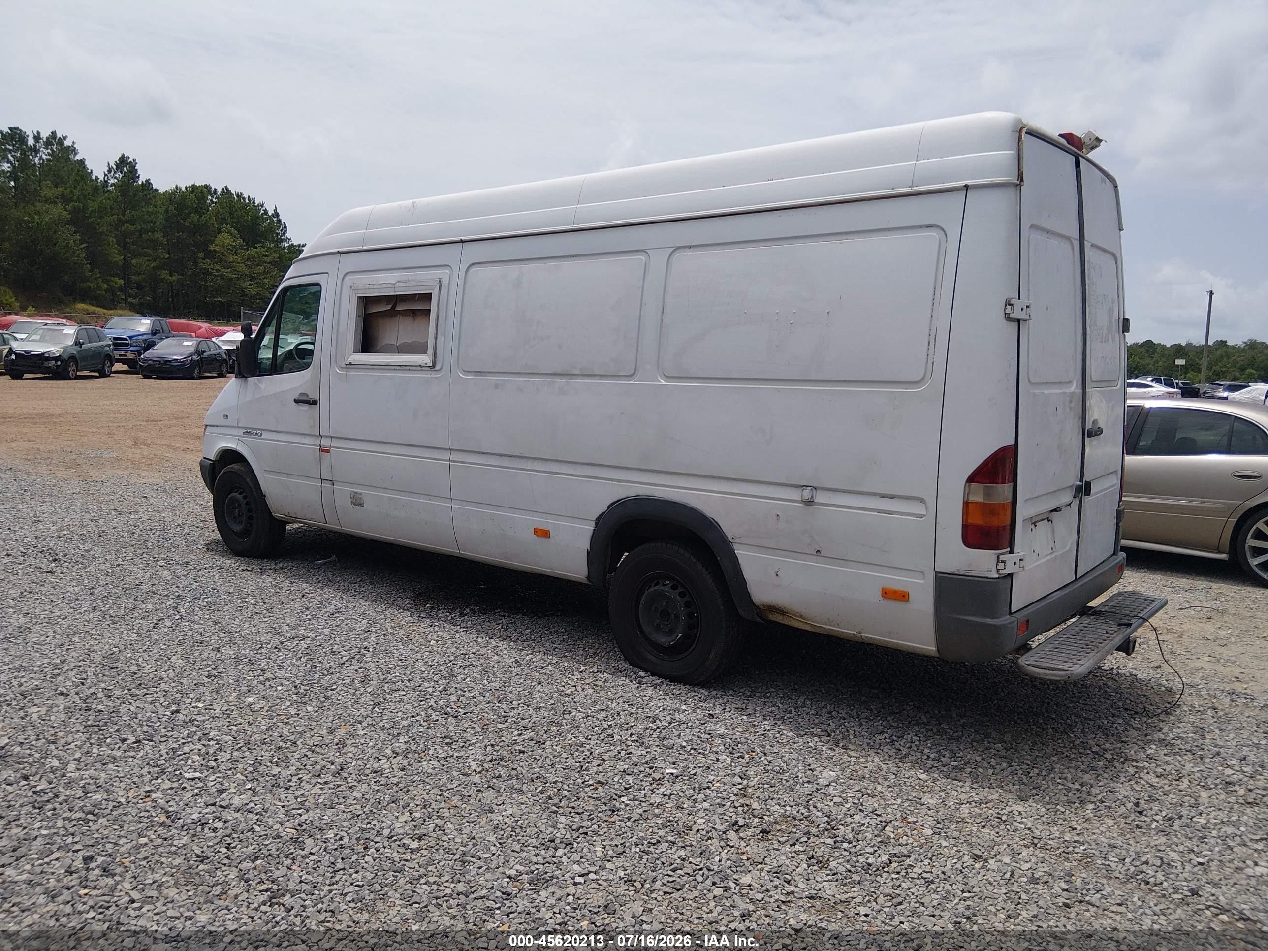 2006 Dodge Sprinter Van 2500 Shc White vin: WD0PD744X65967047