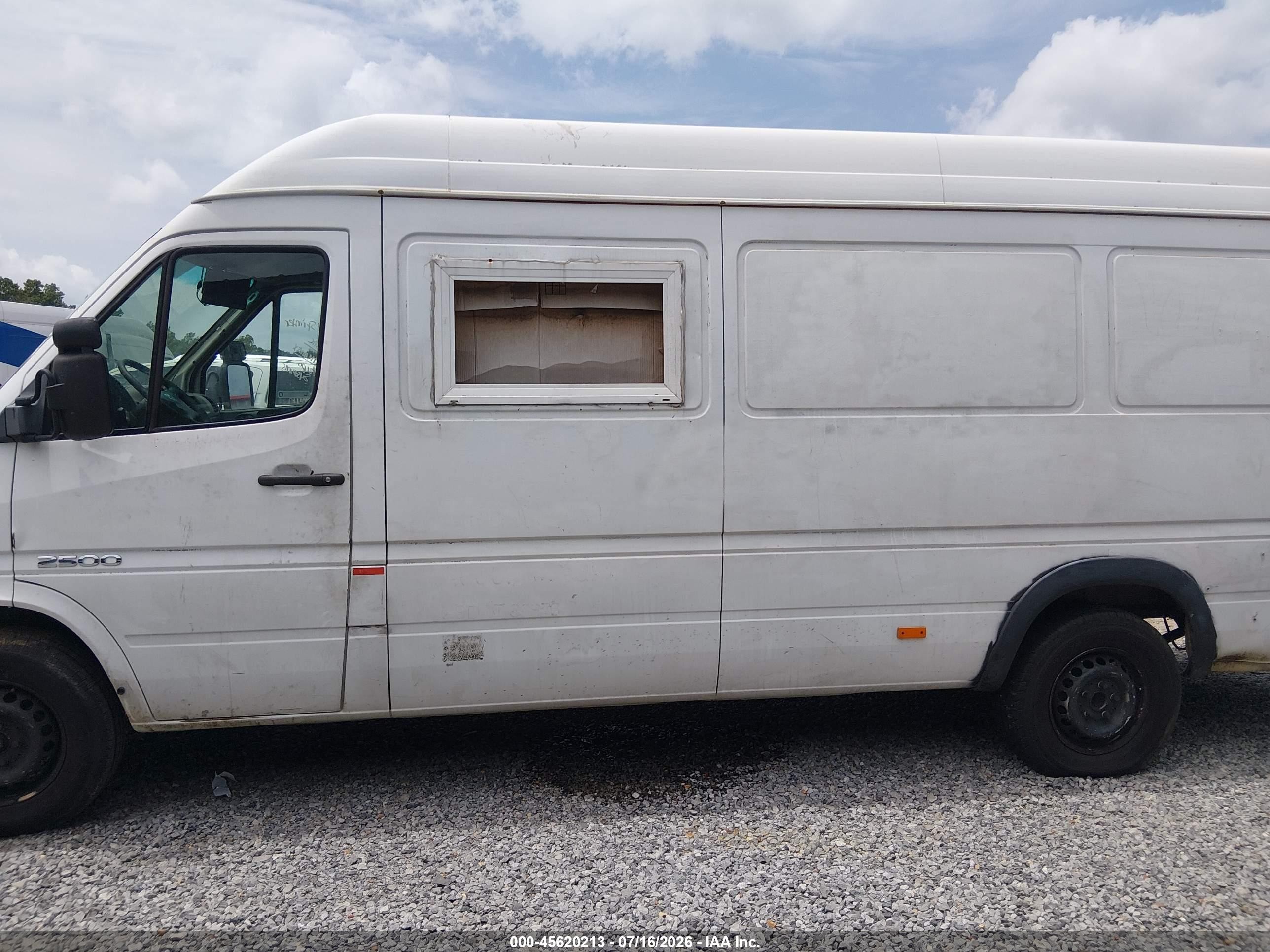 2006 Dodge Sprinter Van 2500 Shc White vin: WD0PD744X65967047