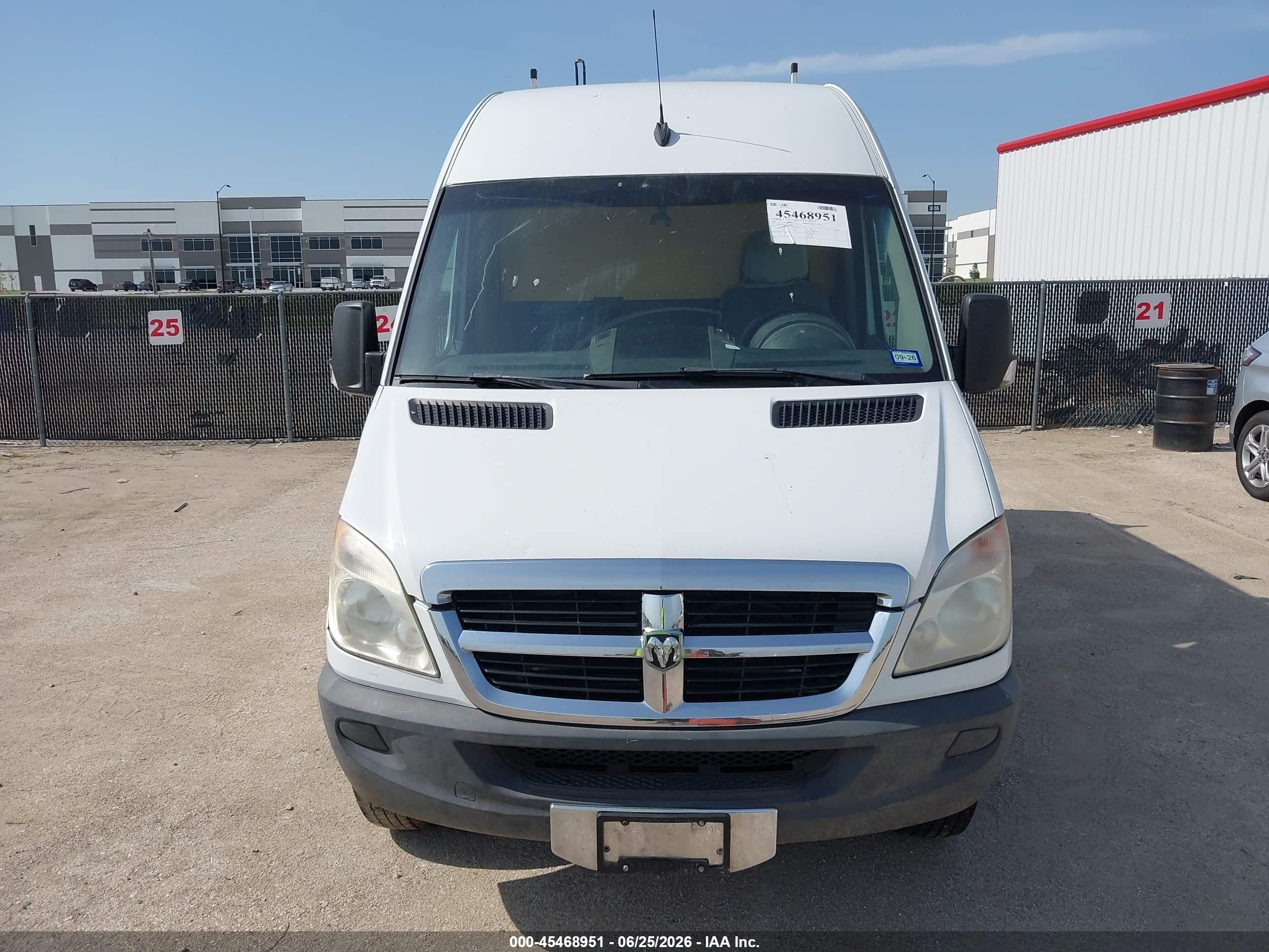 2007 Dodge Sprinter Van 2500   White vin: WD0PE745075185055