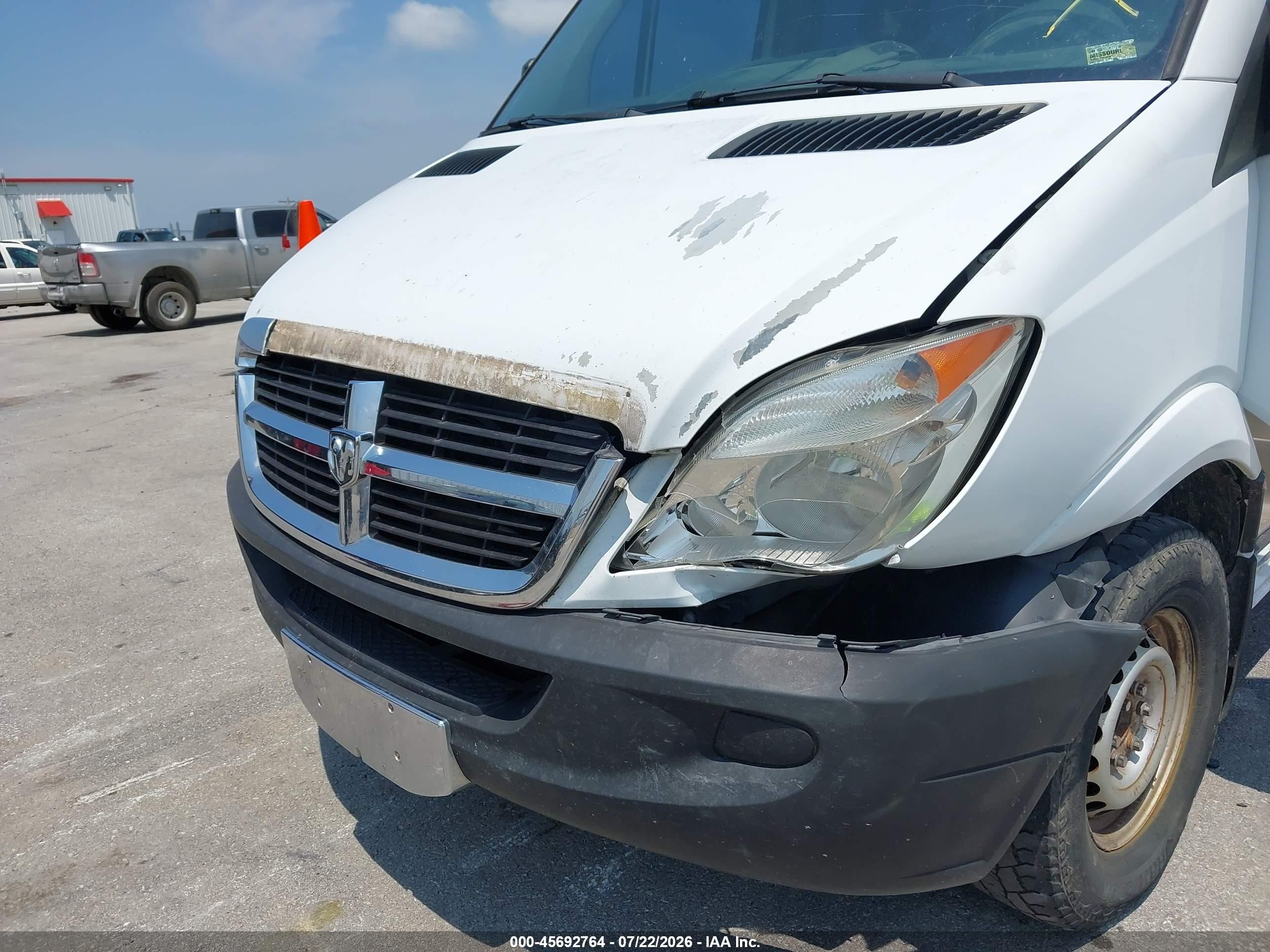 2007 Dodge Sprinter Van 2500   White vin: WD0PE745075195794