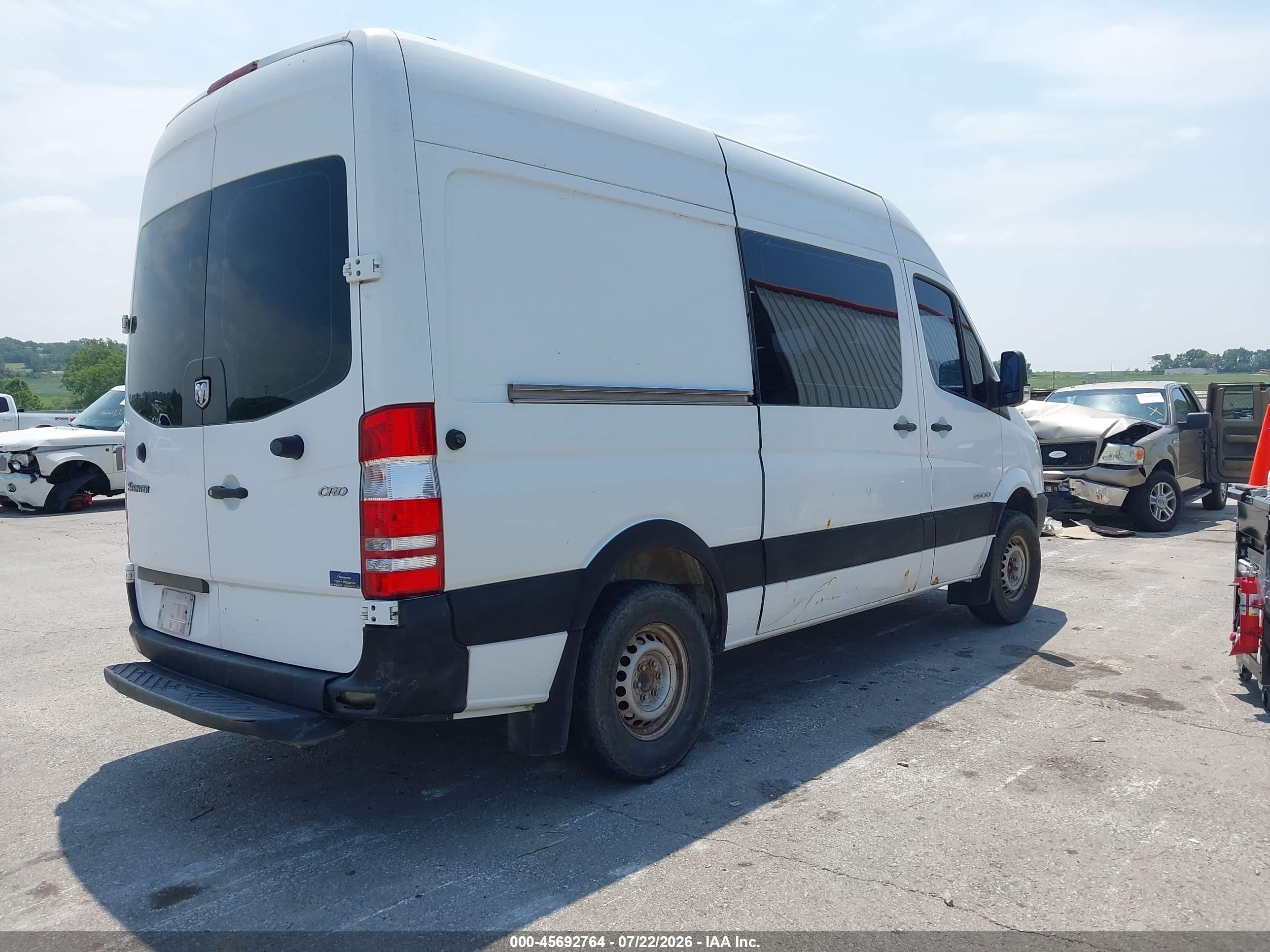 2007 Dodge Sprinter Van 2500   White vin: WD0PE745075195794