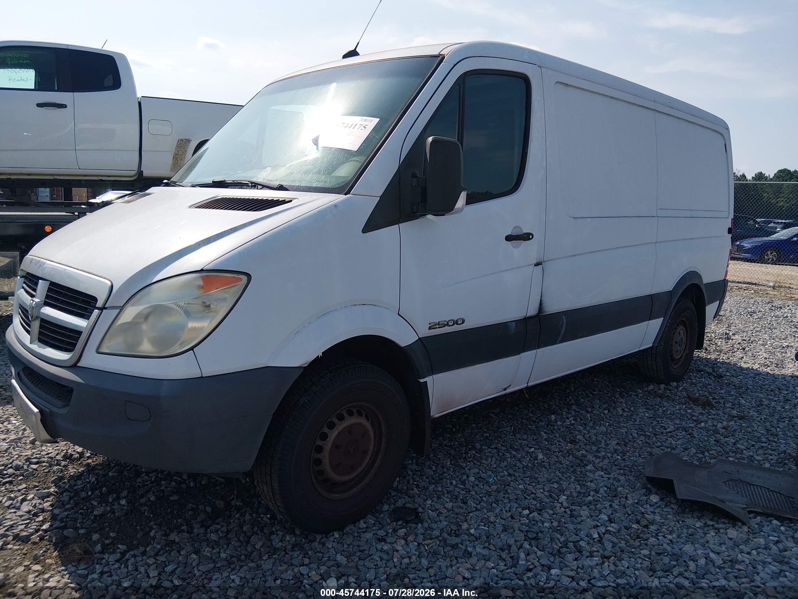 2007 Dodge Sprinter Van 2500   White vin: WD0PE746375137090