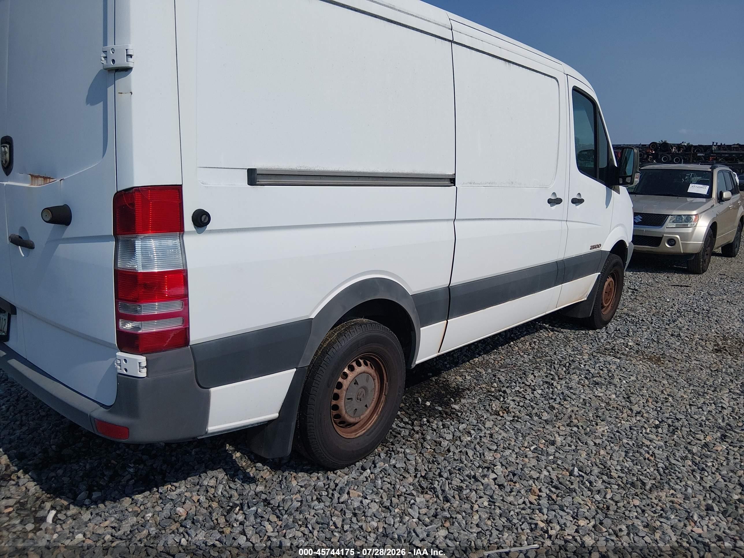 2007 Dodge Sprinter Van 2500   White vin: WD0PE746375137090