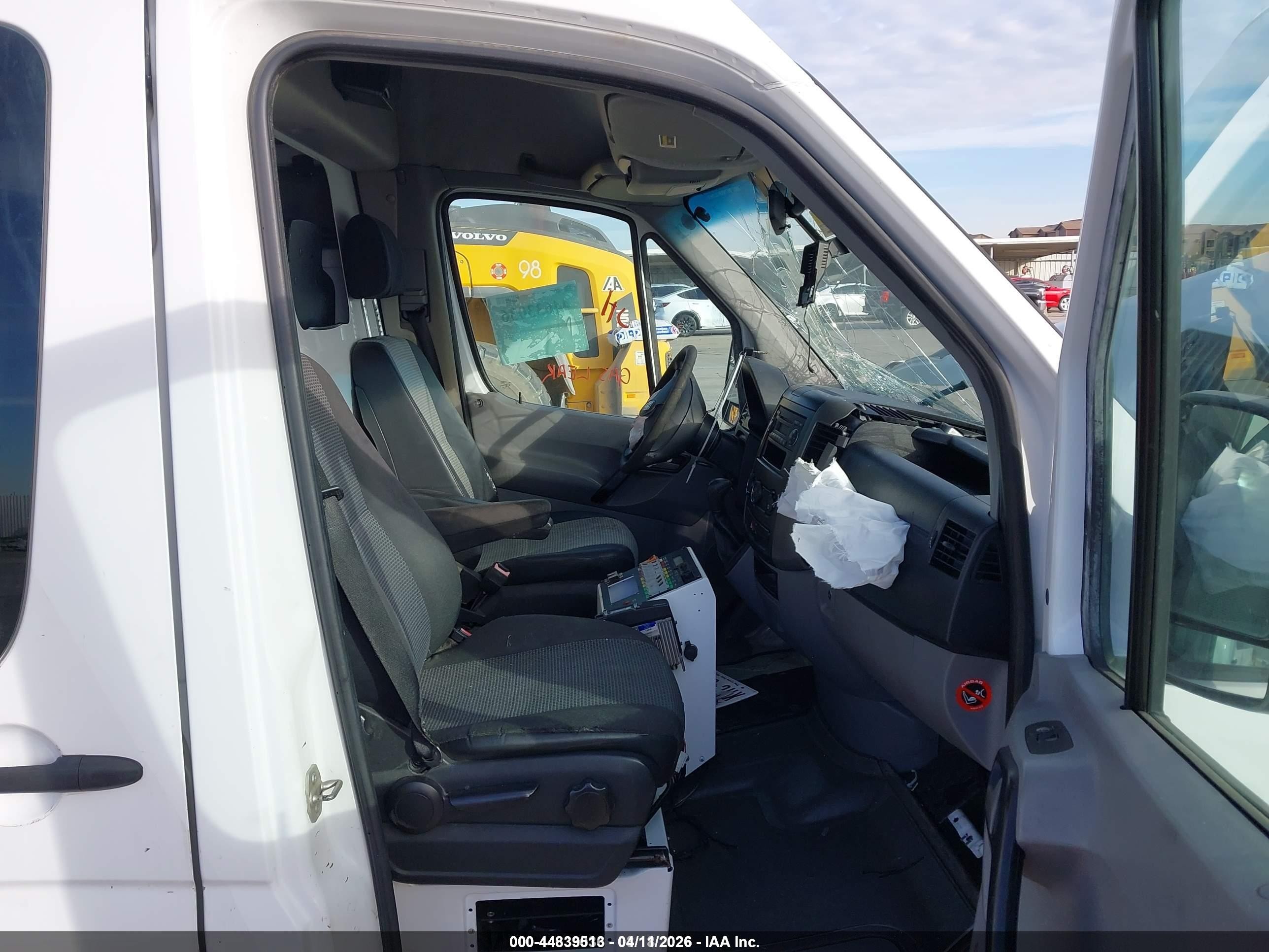 2009 Dodge Sprinter 2500 White vin: WD0PE7AD595421522