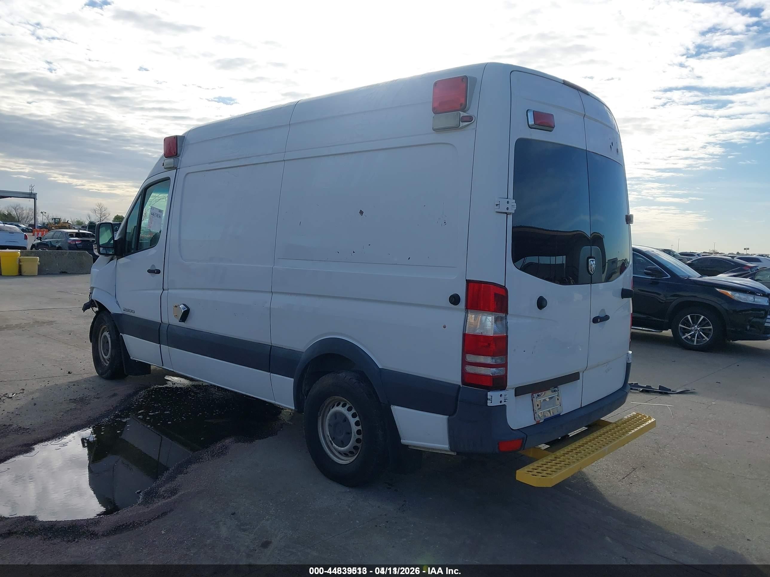 2009 Dodge Sprinter 2500 White vin: WD0PE7AD595421522