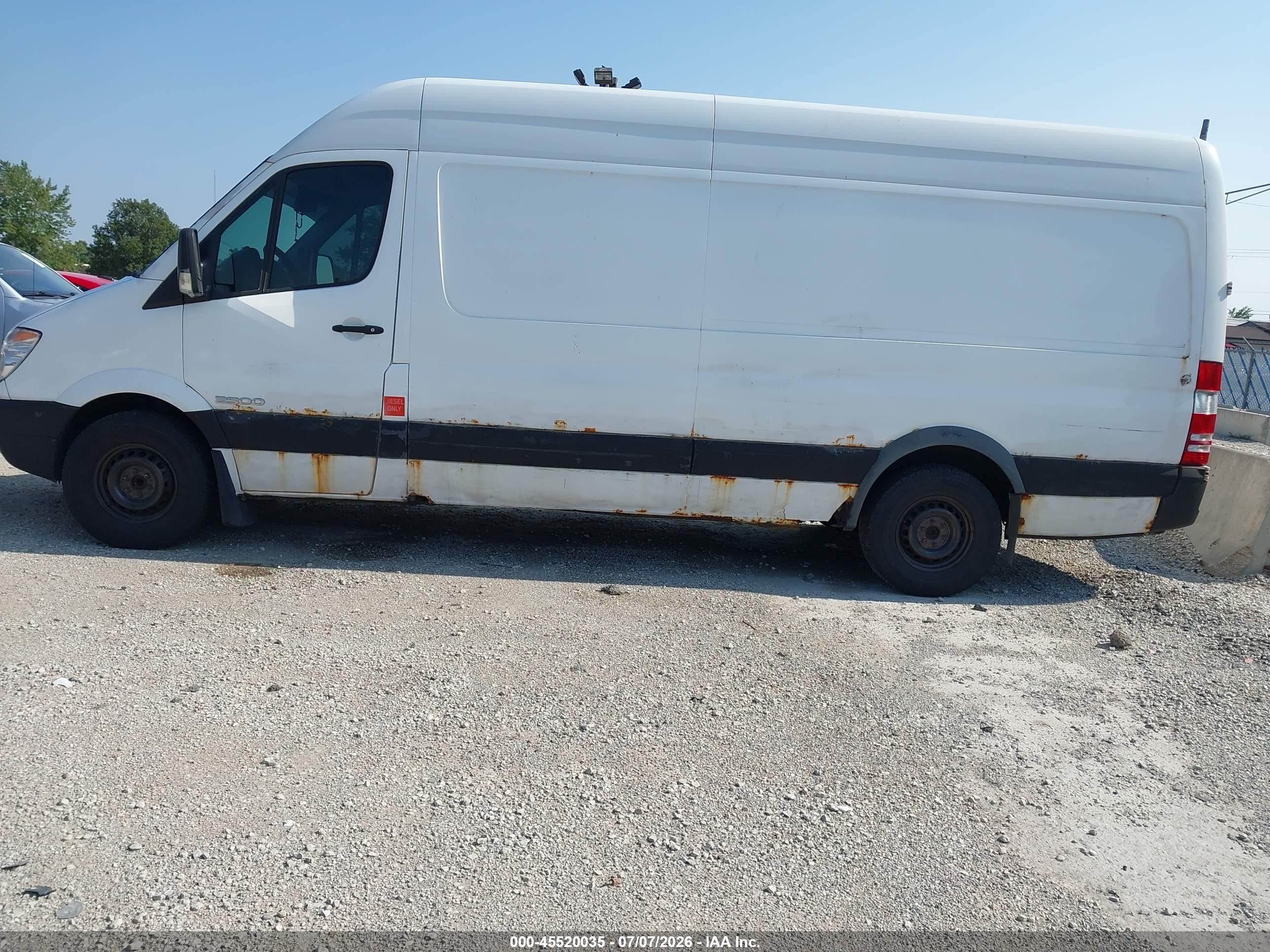 2008 Dodge Sprinter Van 2500 High Roof White vin: WD0PE845185261213