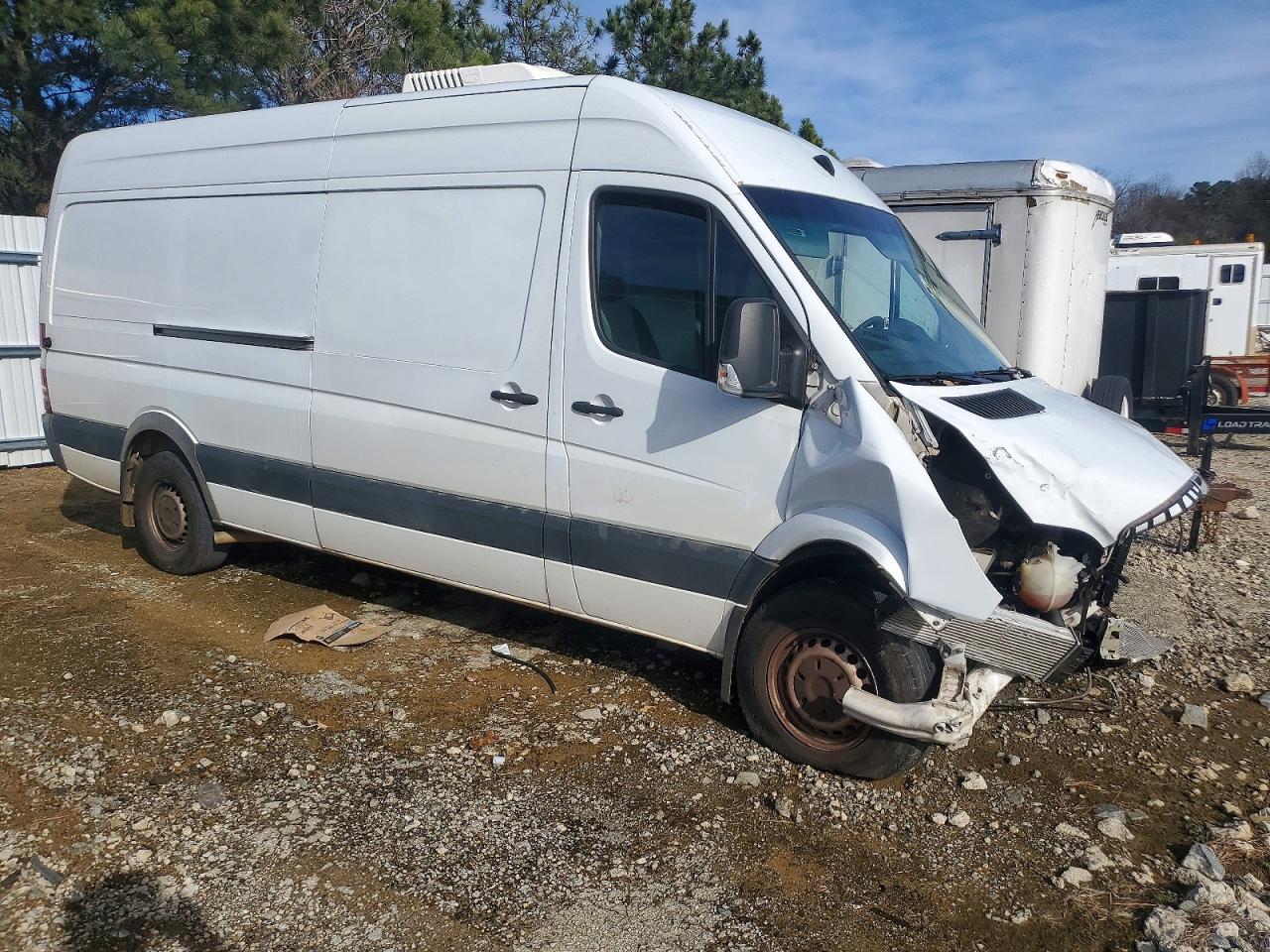 2008 Dodge Sprinter 2500 White vin: WD0PE845285237518