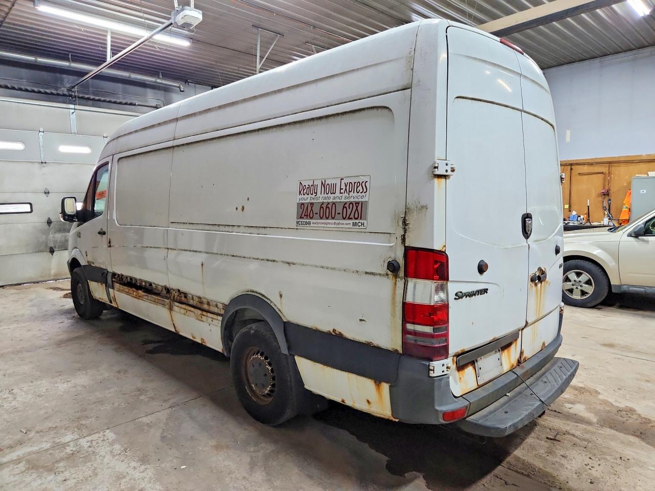 2007 Dodge Sprinter 2500 White vin: WD0PE845675183705