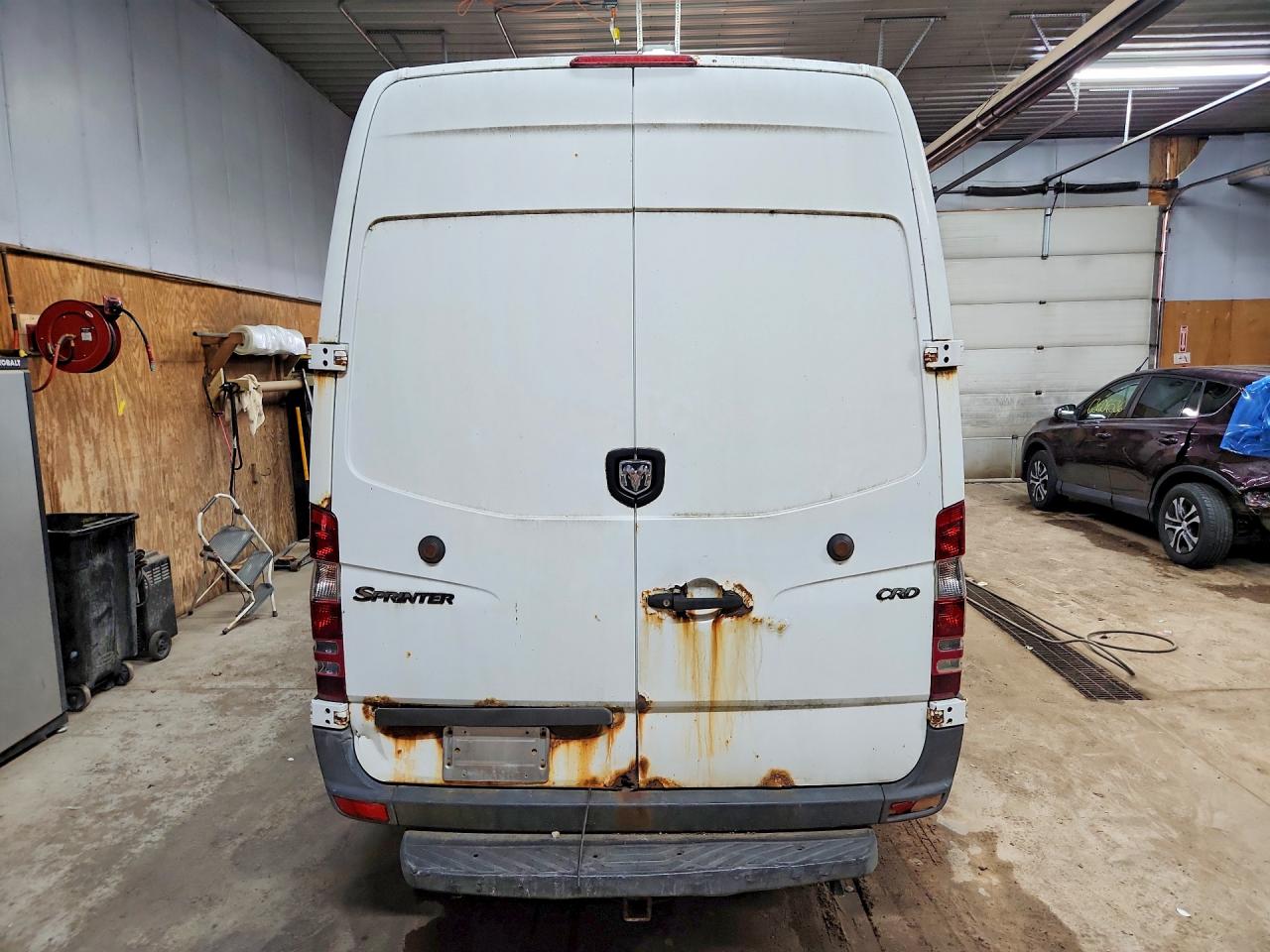 2007 Dodge Sprinter 2500 White vin: WD0PE845675183705