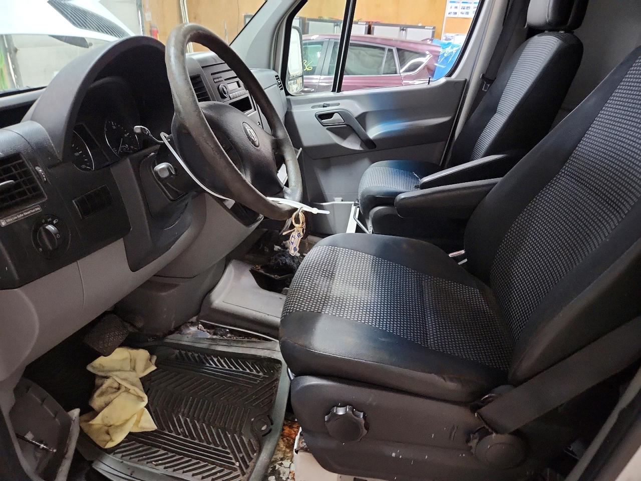 2007 Dodge Sprinter 2500 White vin: WD0PE845675183705