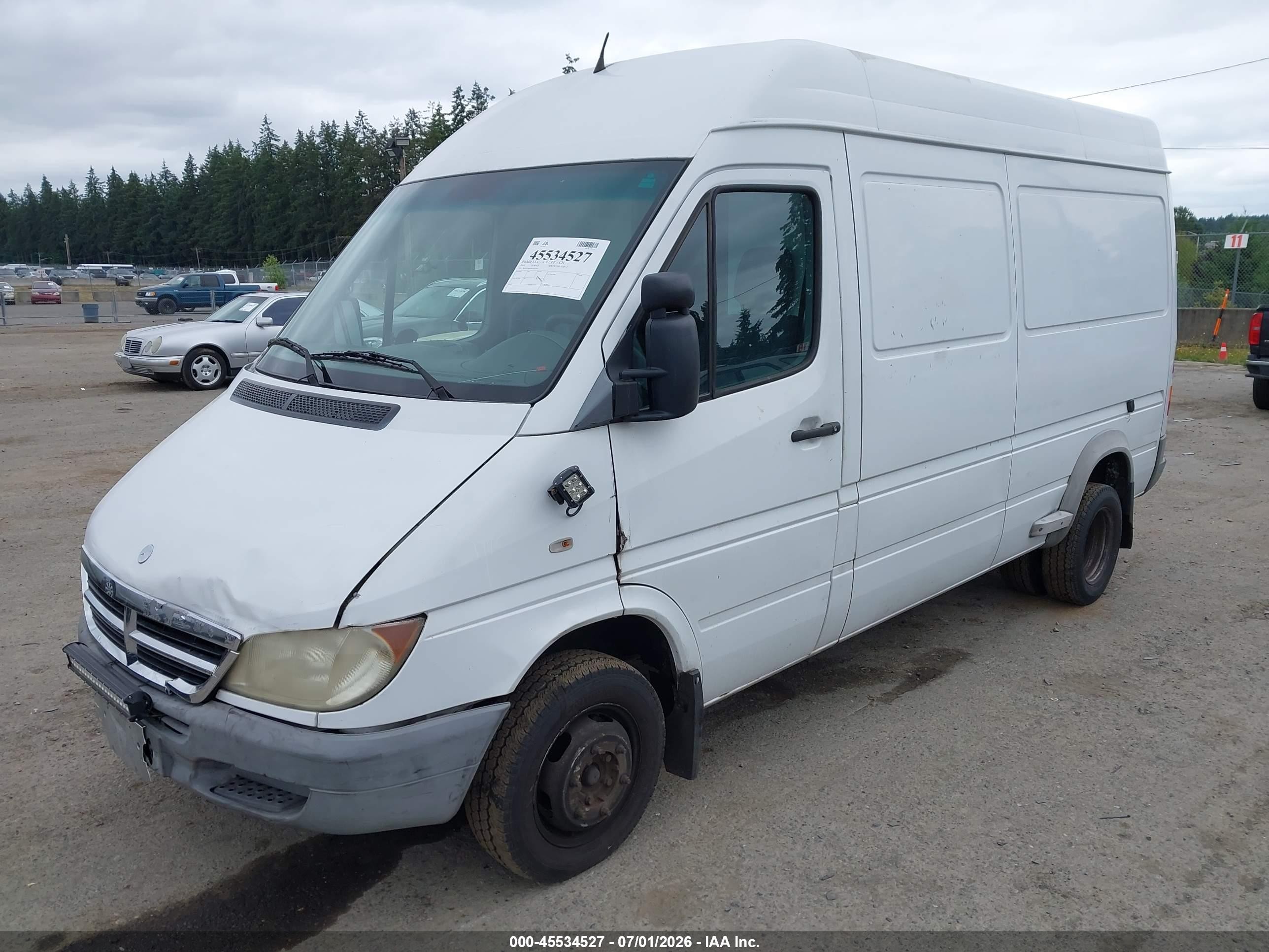 2004 Dodge Sprinter Van 3500 High Roof White vin: WD2PD444845651455