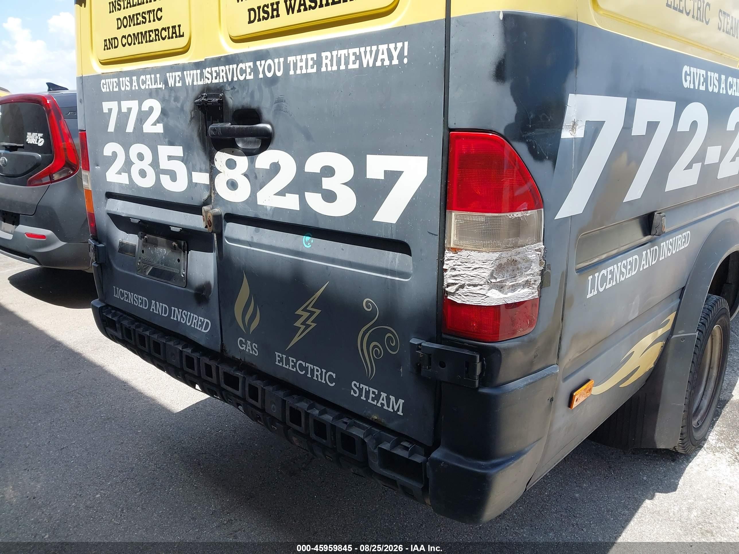 2004 Dodge Sprinter Van 3500 High Roof Yellow vin: WD2PD544945611083