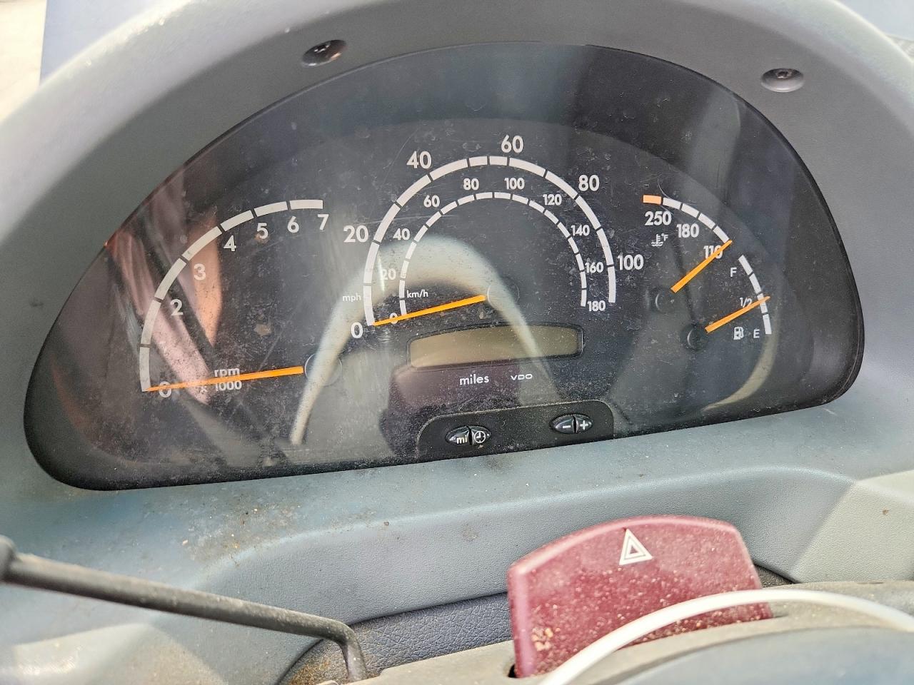 2004 Dodg Sprinter 2 Двухцветный vin: WD2PD643945596405