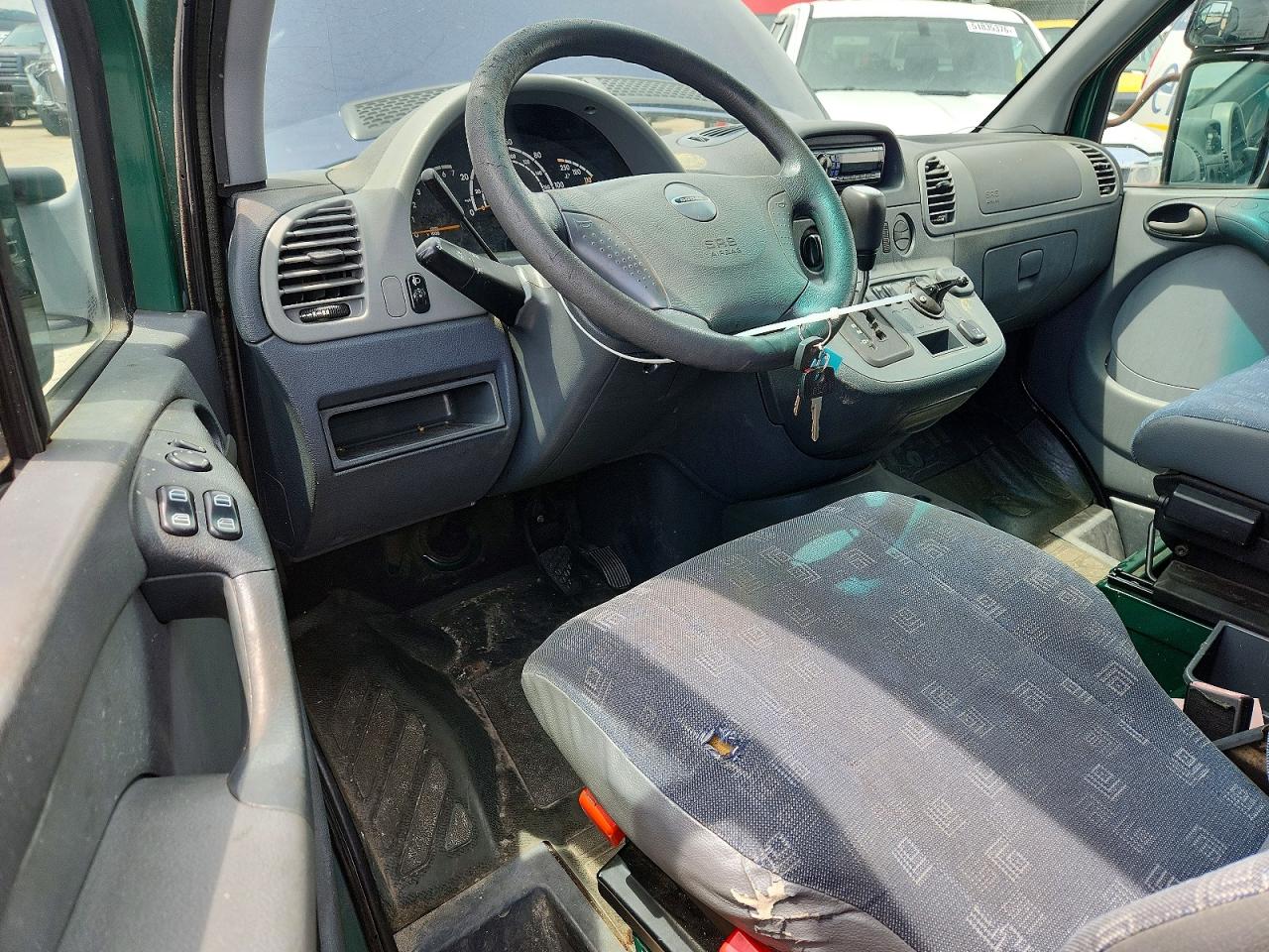 2004 Dodg Sprinter 2 Двухцветный vin: WD2PD643945596405