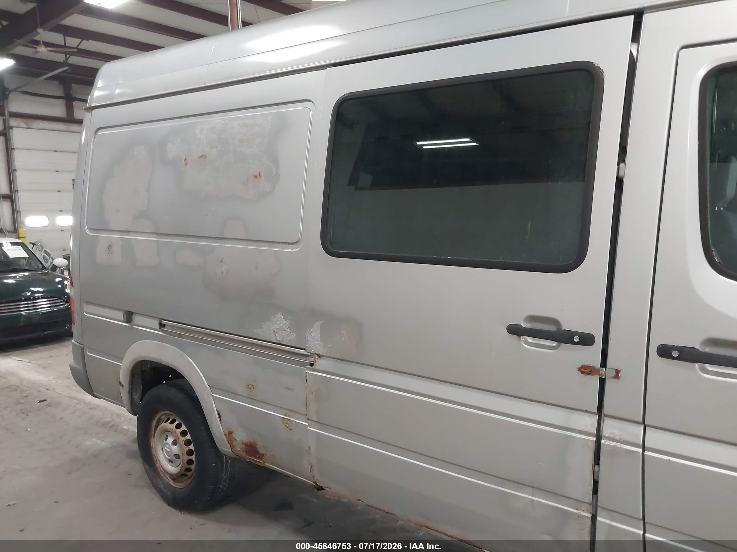 2004 Dodge Sprinter Van 2500 High Roof Silver vin: WD2PD644745676813