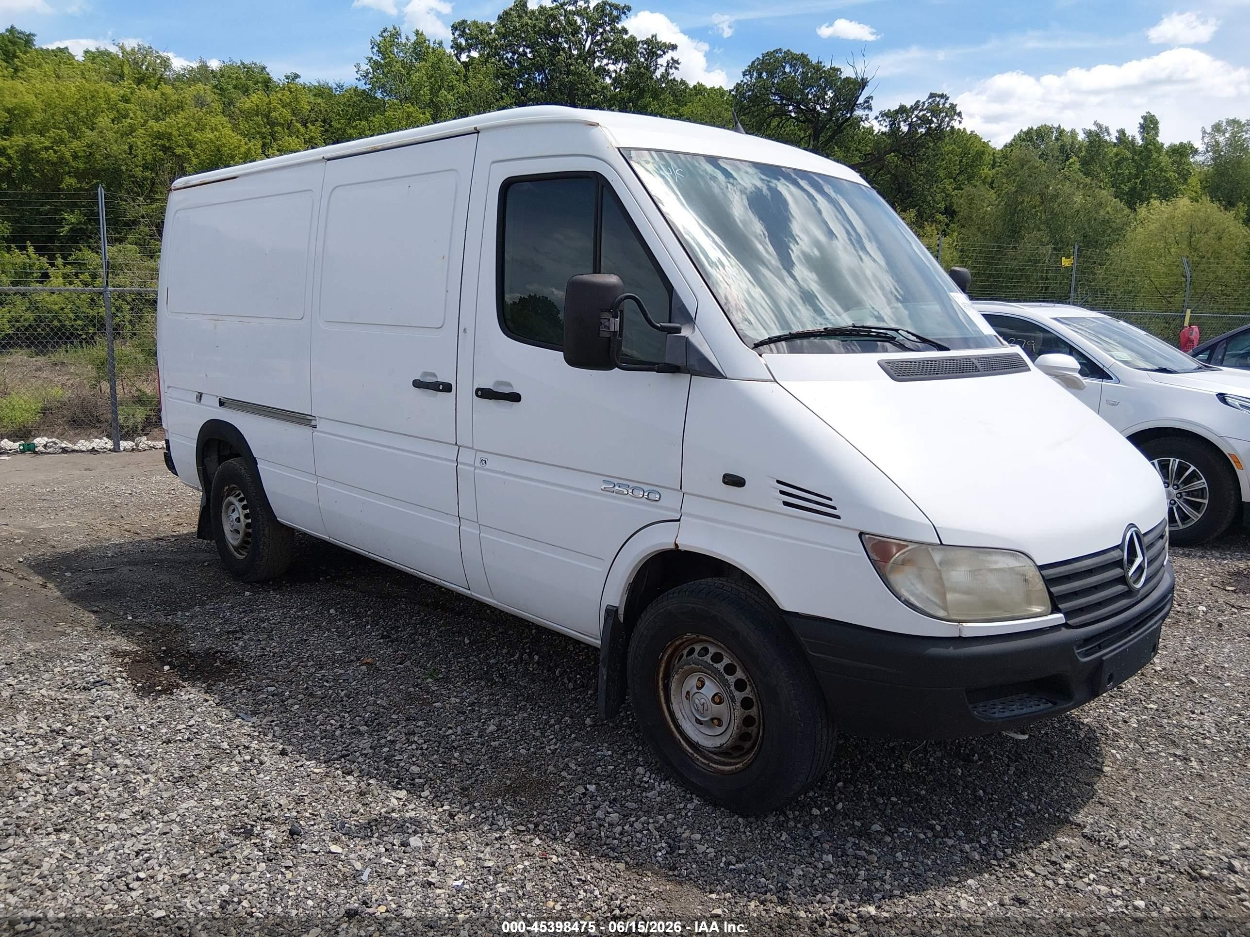 2005 Dodge Sprinter   Белый vin: WD2PD644755761121