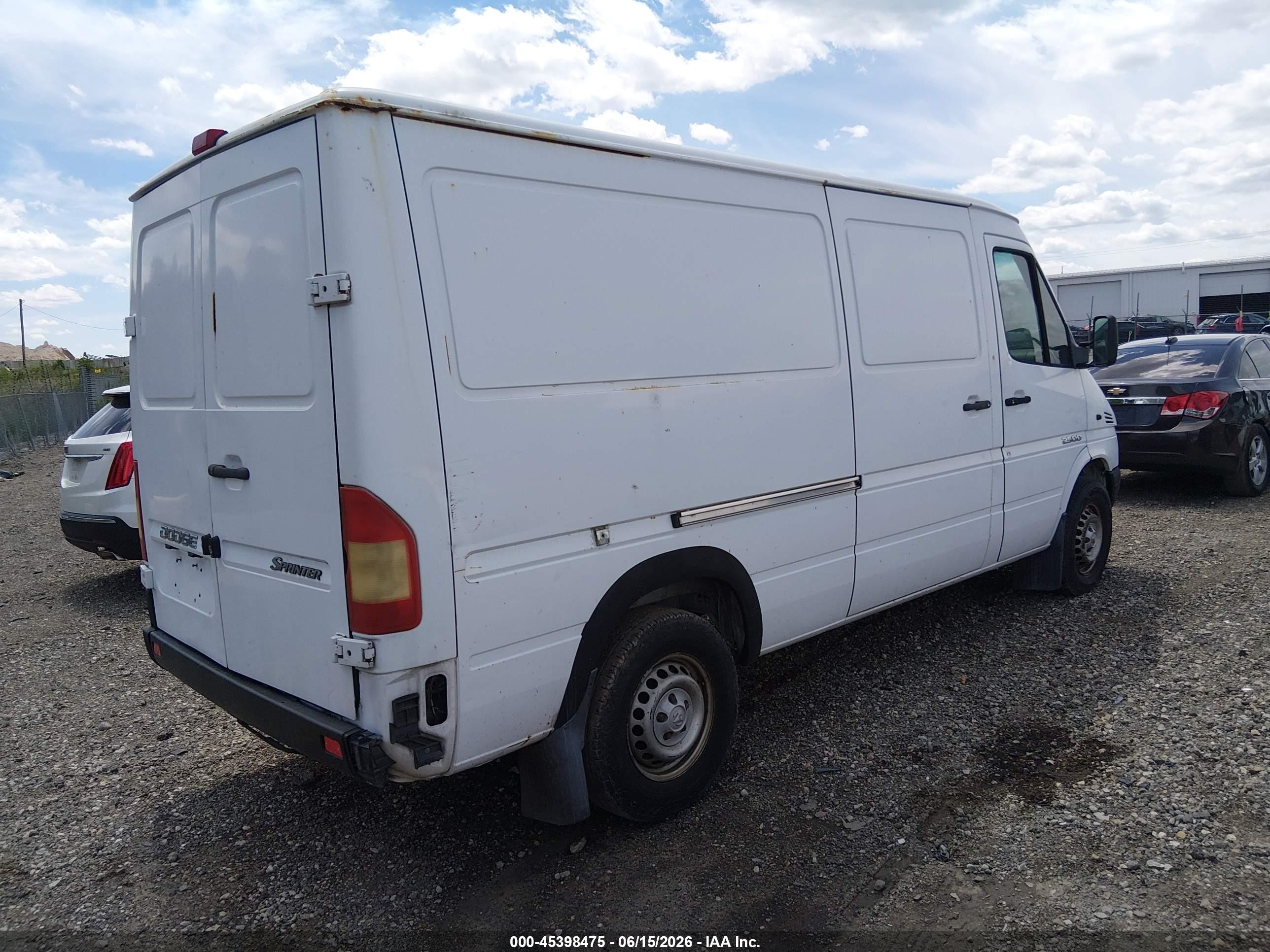 2005 Dodge Sprinter   Белый vin: WD2PD644755761121
