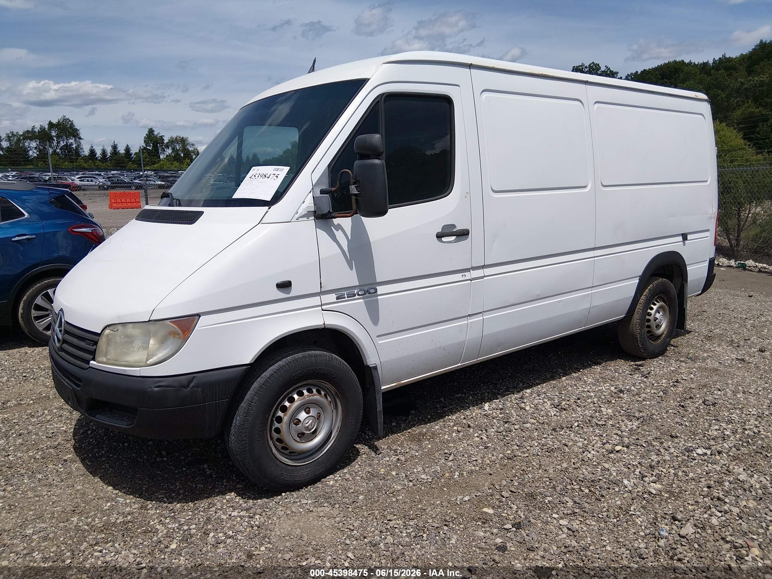 2005 Dodge Sprinter   Белый vin: WD2PD644755761121