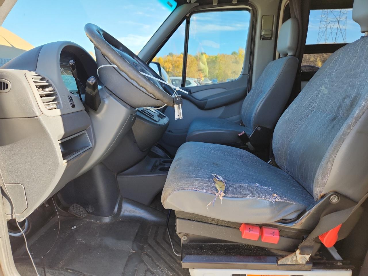 2002 Freightliner Sprinter 2500 Brown vin: WD2YD241725341065
