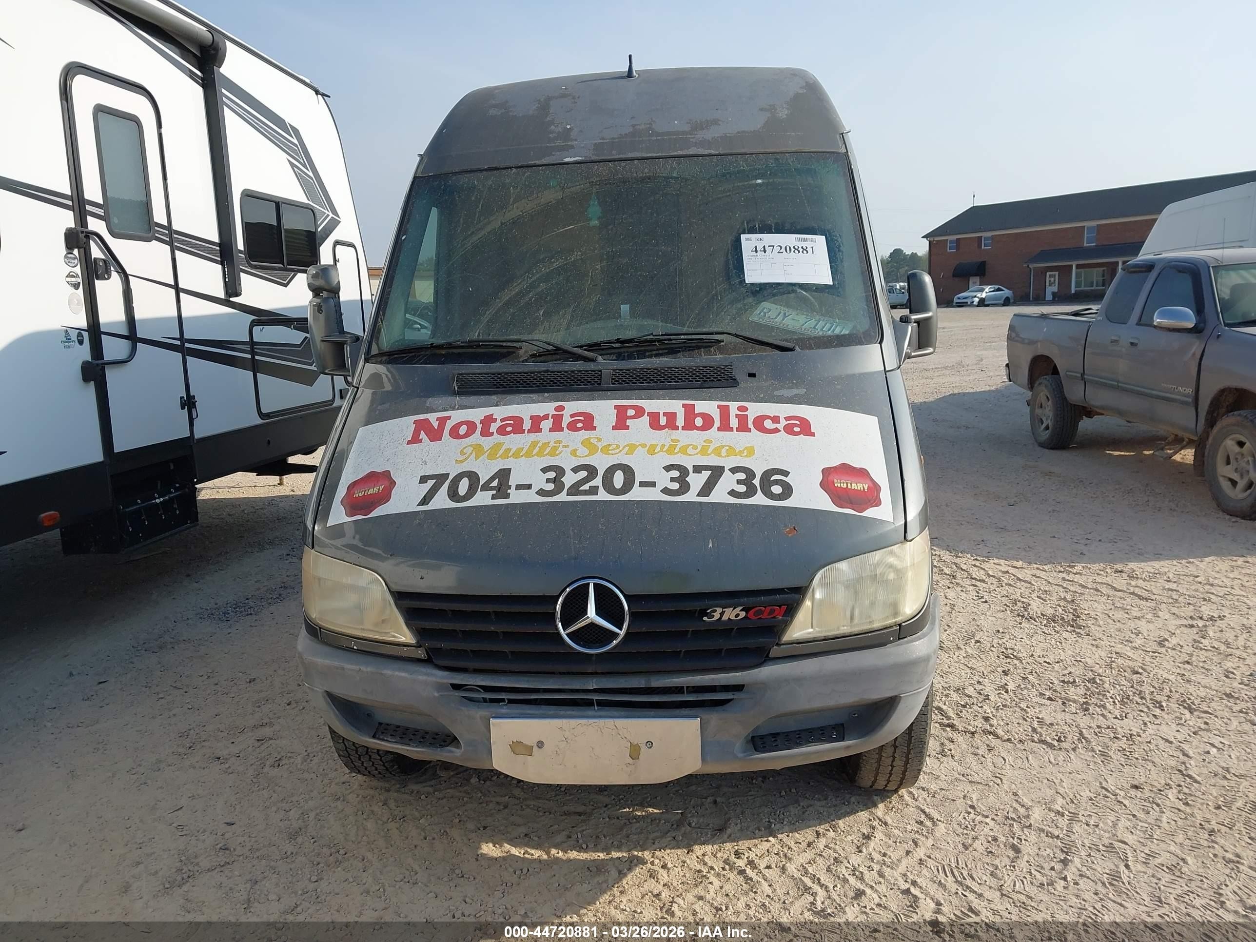 2002 Freightliner Sprinter 2500 Gray vin: WD2YD741025374597