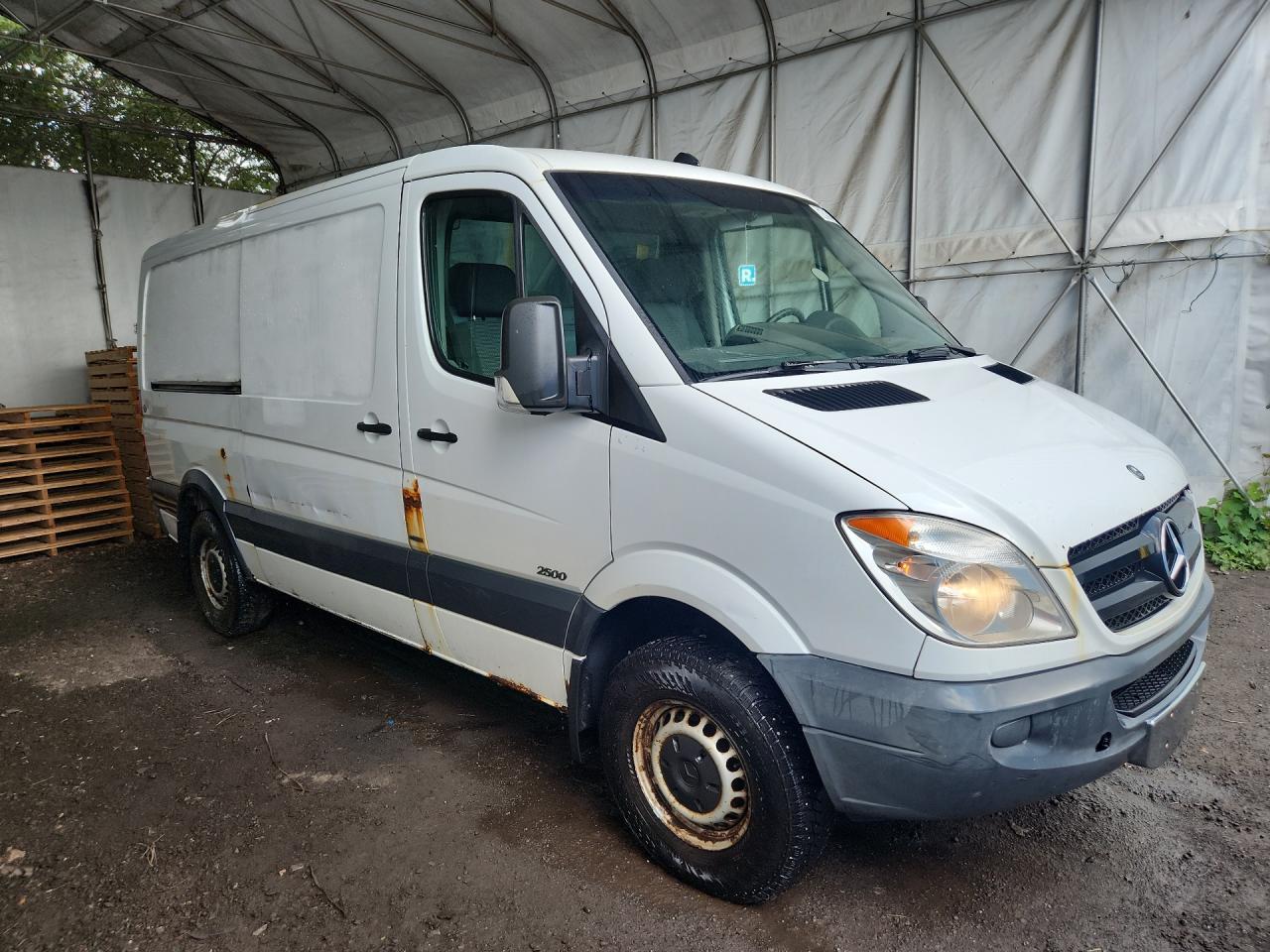 2013 Mercedes-benz Sprinter 2500 White vin: WD3BE7CC2D5734795 Damage: Right Rocker Panel, Rust, > 12 Inches