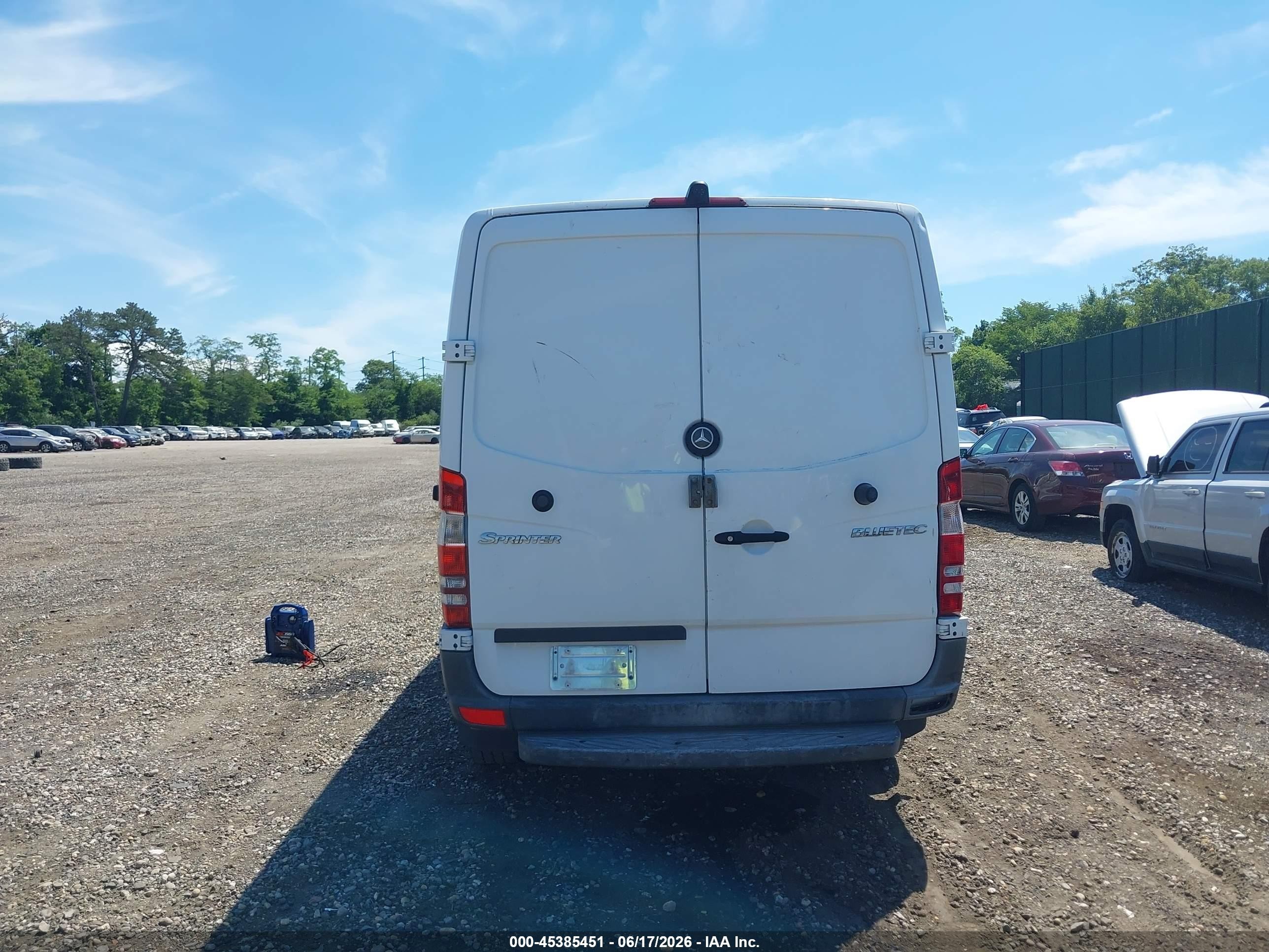 2011 Mercedes-benz Sprinter 2500 Normal Roof White vin: WD3PE7CC0B5557490
