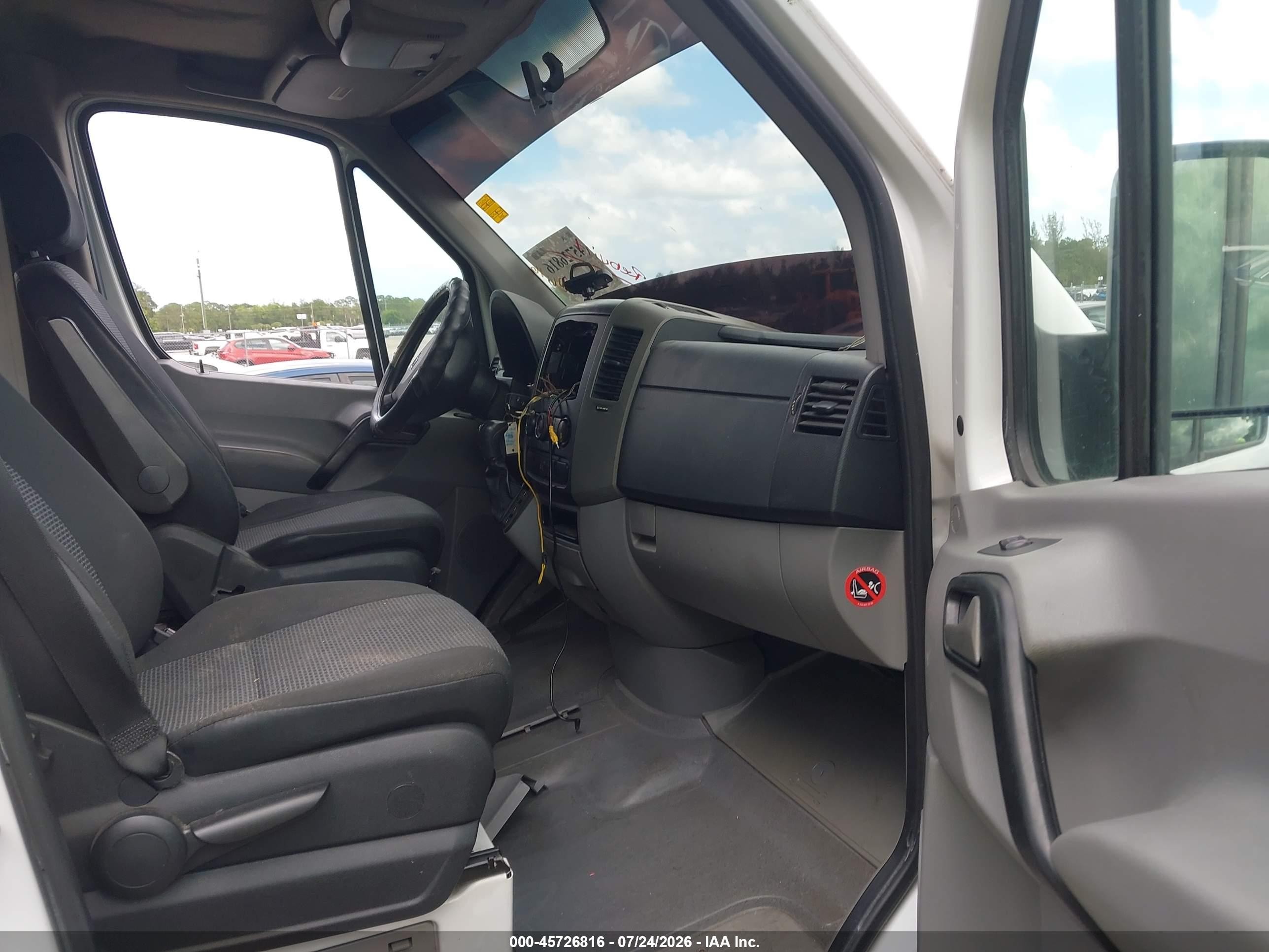 2012 Mercedes-benz Sprinter 2500 Normal Roof White vin: WD3PE7CC0C5653153