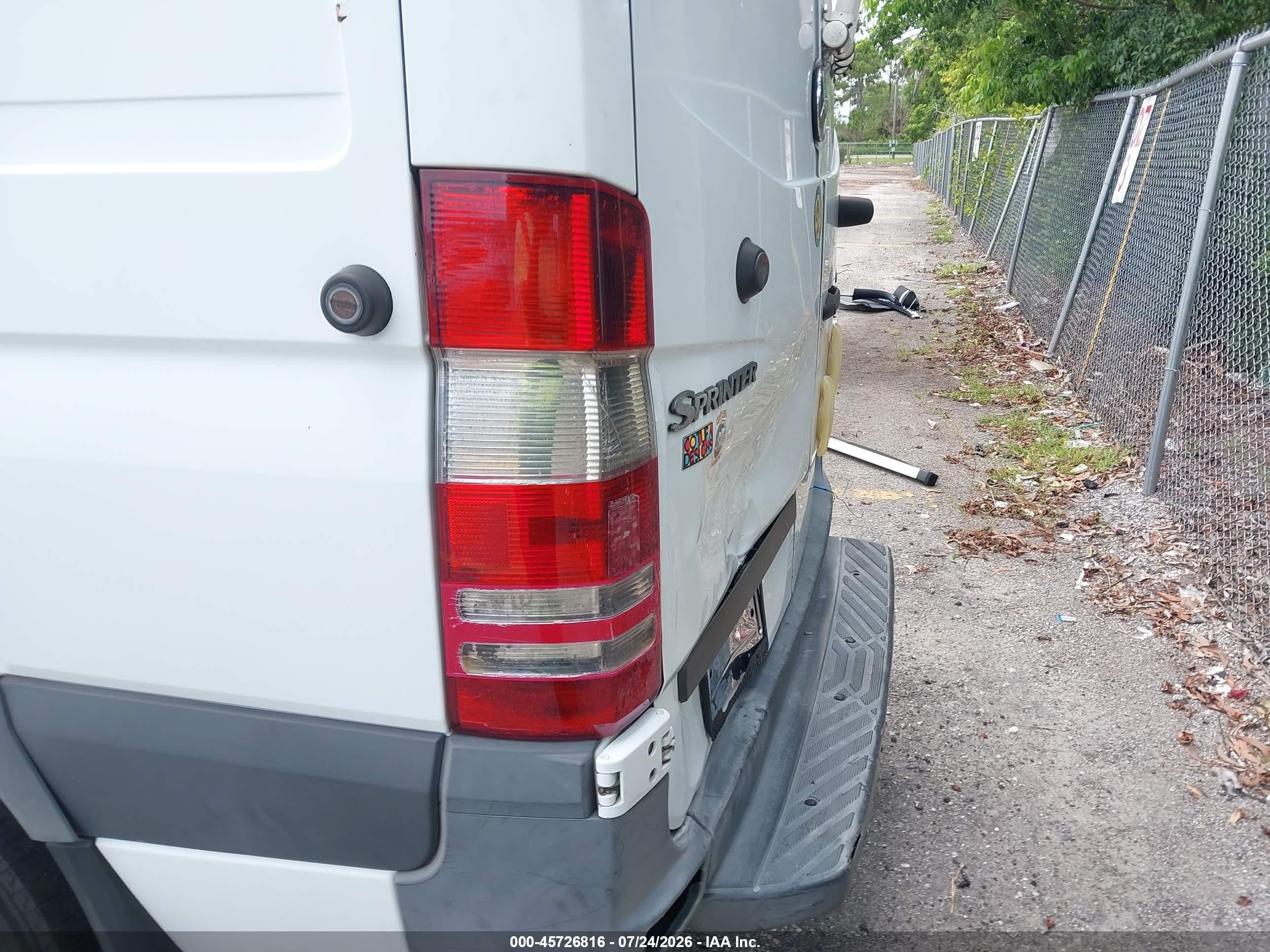 2012 Mercedes-benz Sprinter 2500 Normal Roof White vin: WD3PE7CC0C5653153