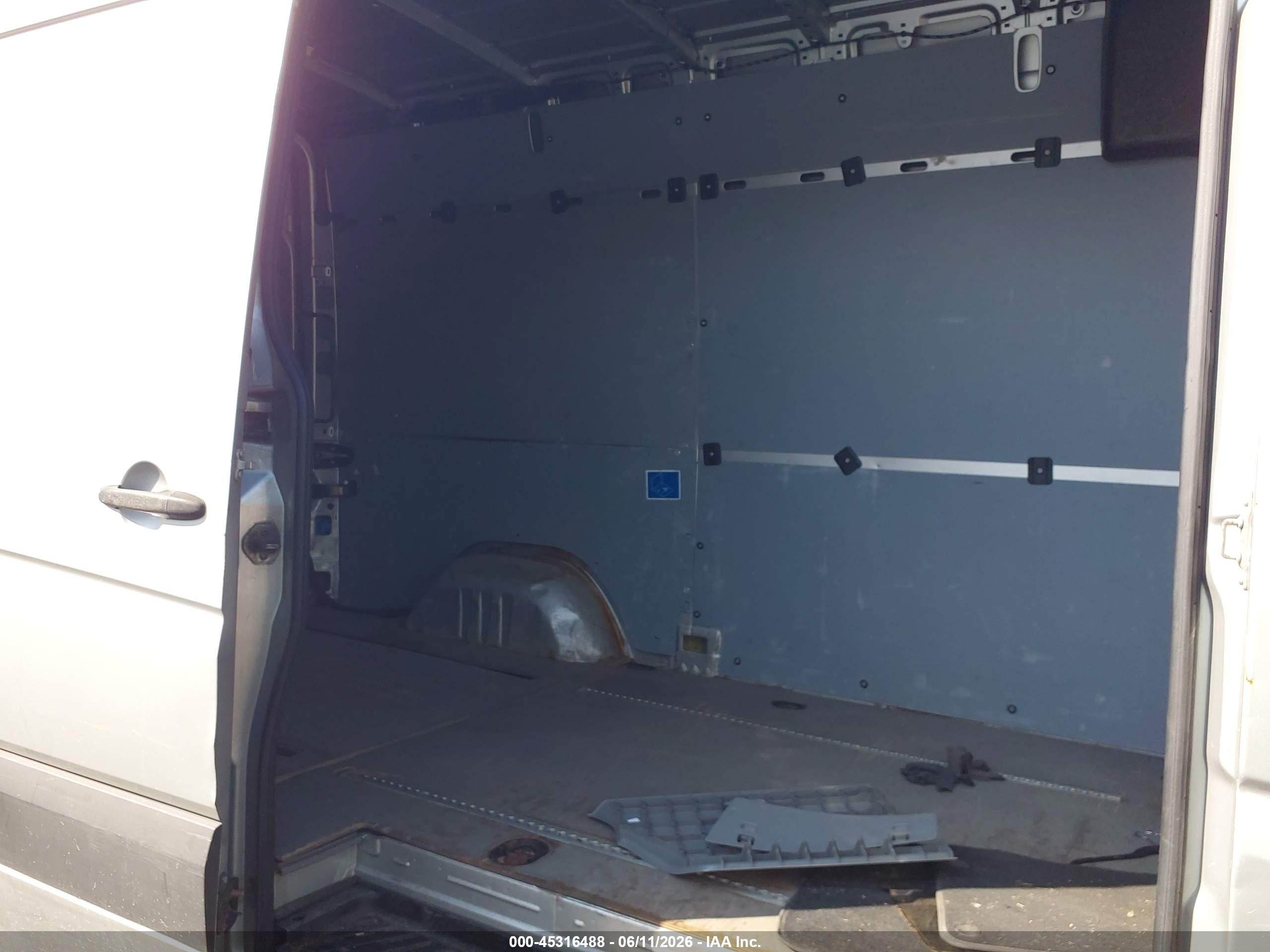 2012 Mercedes-benz Sprinter Cargo Vans Normal Roof Silver vin: WD3PE7CC0C5707390
