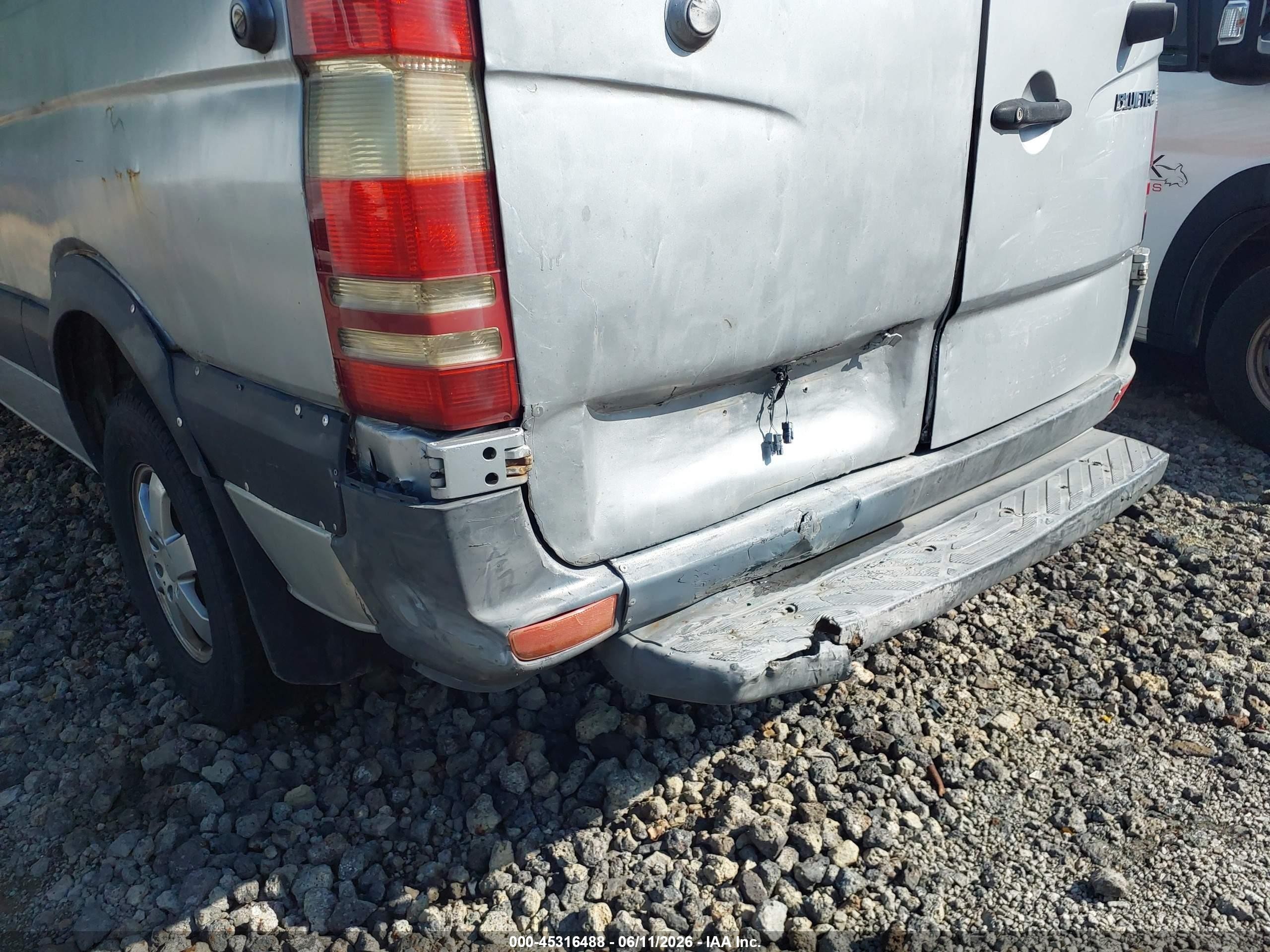 2012 Mercedes-benz Sprinter Cargo Vans Normal Roof Silver vin: WD3PE7CC0C5707390