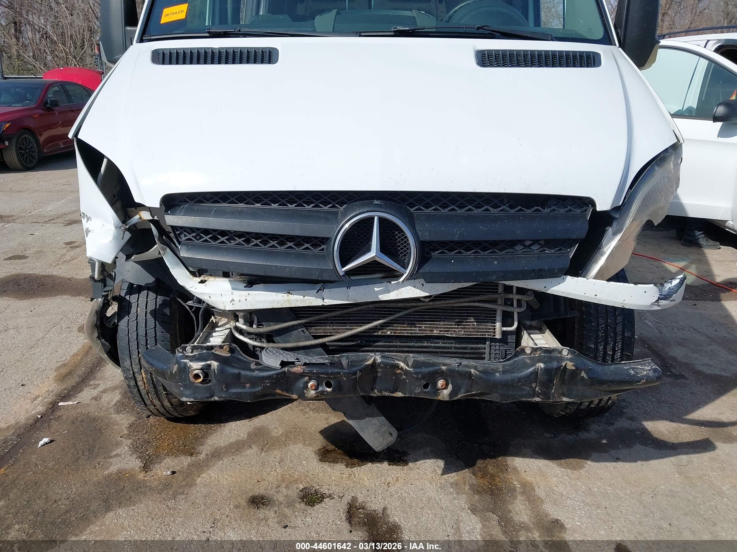 2013 Mercedes-benz Sprinter 2500 Normal Roof White vin: WD3PE7CC0D5763525