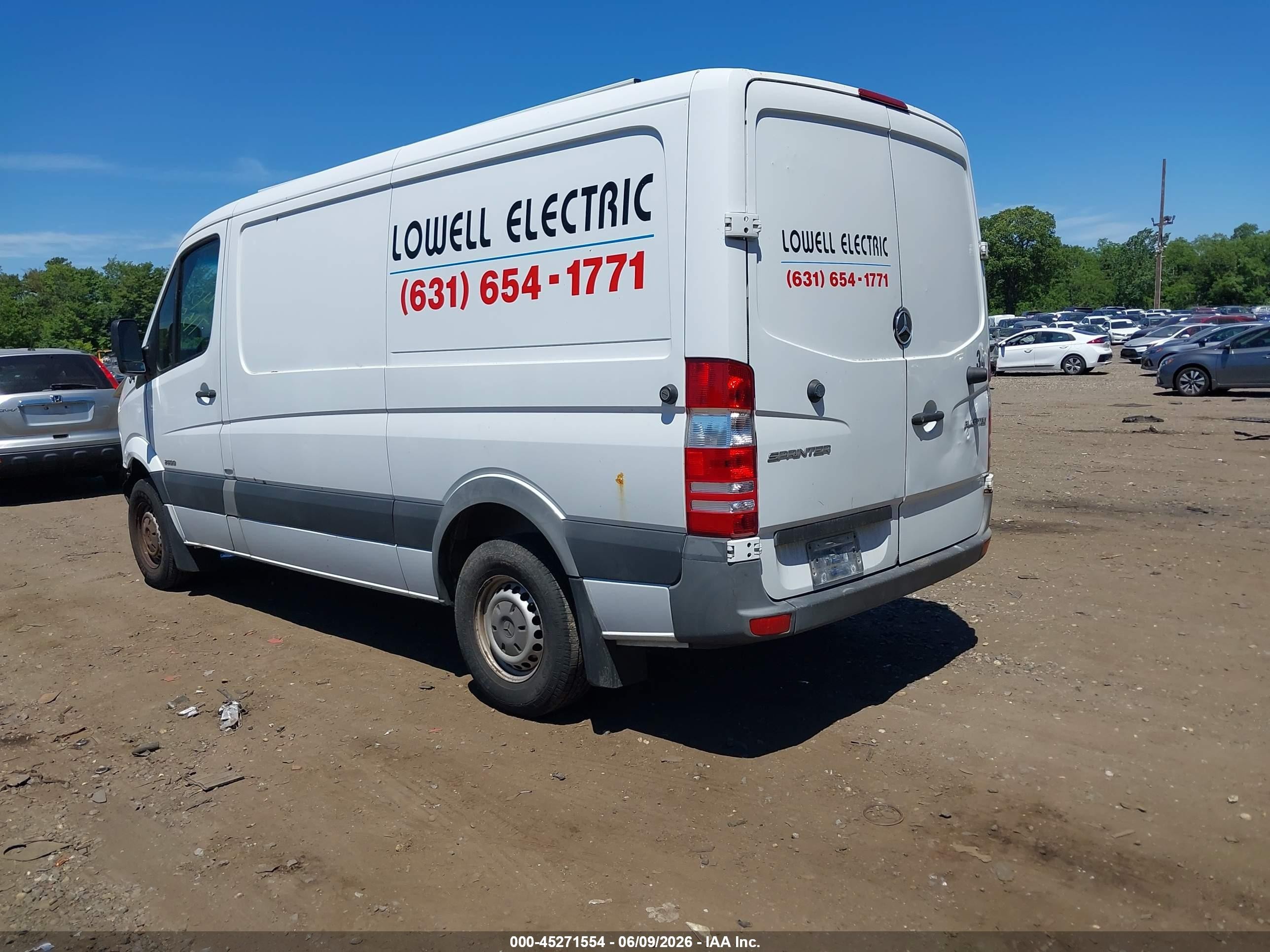 2014 Mercedes-benz Sprinter 2500 Normal Roof White vin: WD3PE7CC0E5826074
