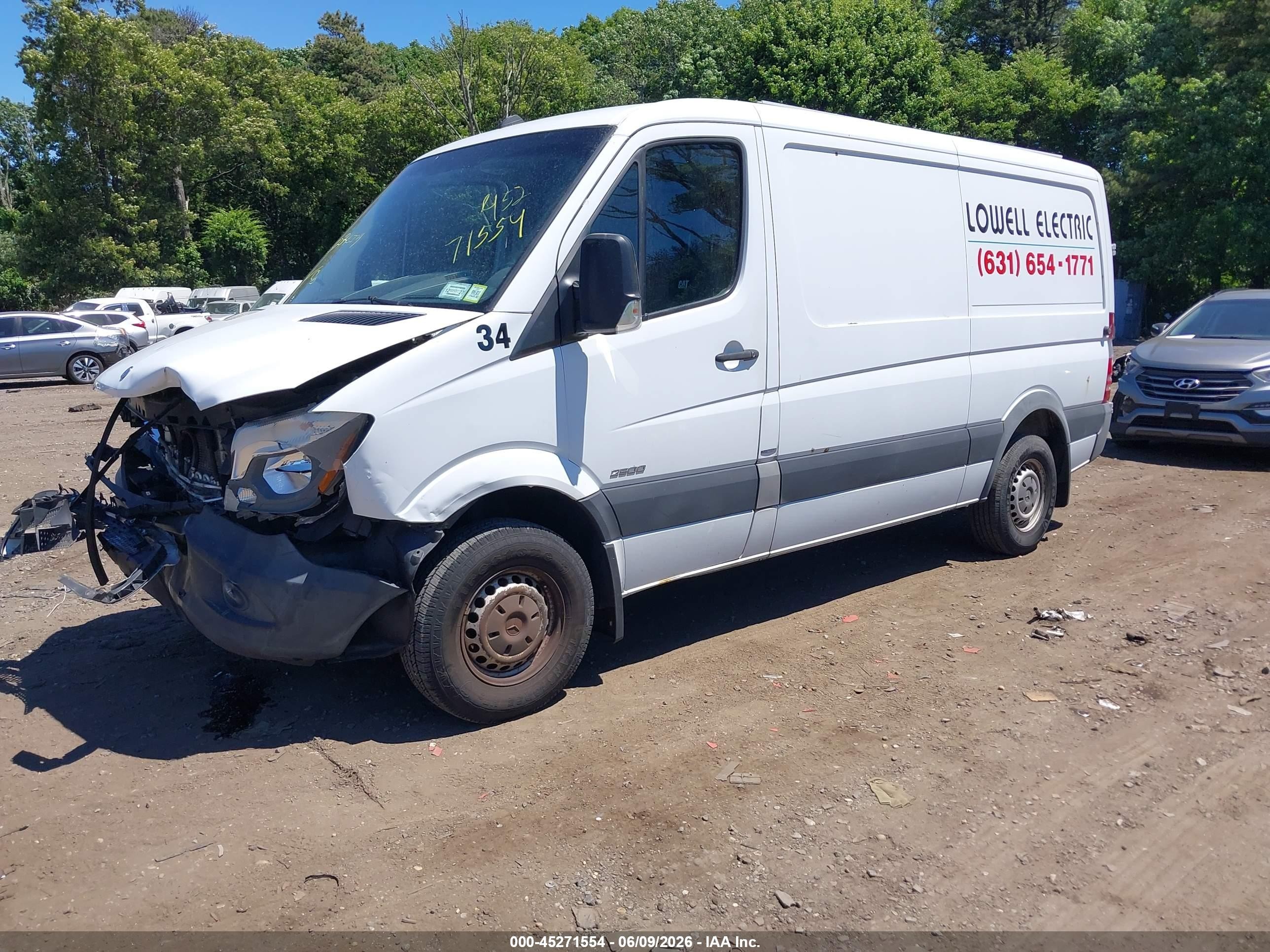 2014 Mercedes-benz Sprinter 2500 Normal Roof White vin: WD3PE7CC0E5826074