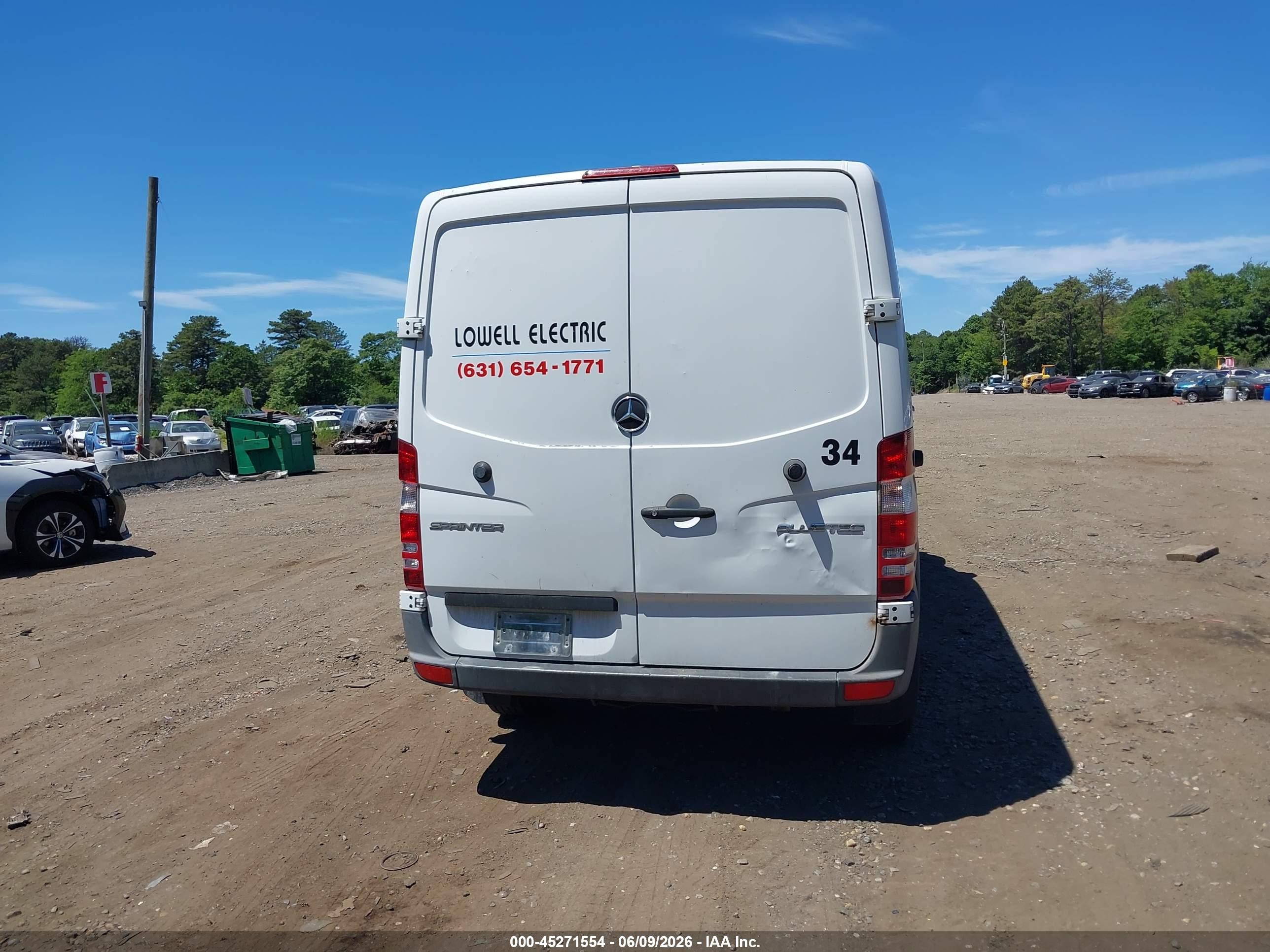 2014 Mercedes-benz Sprinter 2500 Normal Roof White vin: WD3PE7CC0E5826074