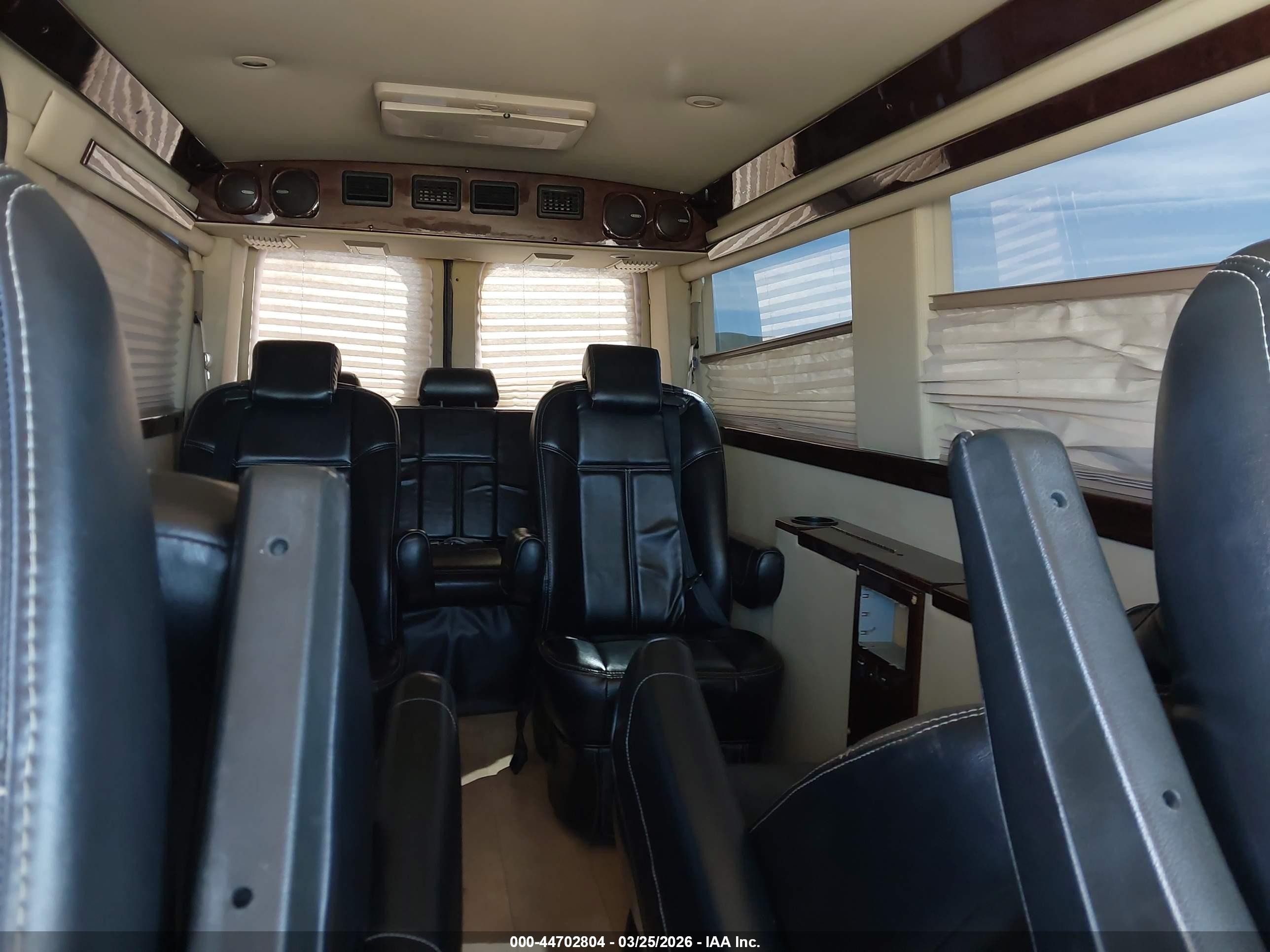 2010 Mercedes-benz Sprinter Van 2500   Black vin: WD3PE7CC1A5462497