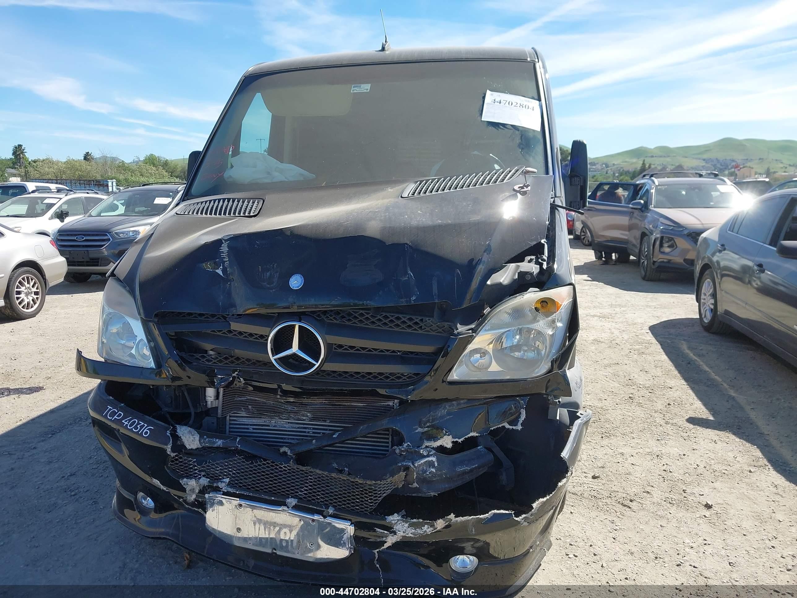 2010 Mercedes-benz Sprinter Van 2500   Black vin: WD3PE7CC1A5462497