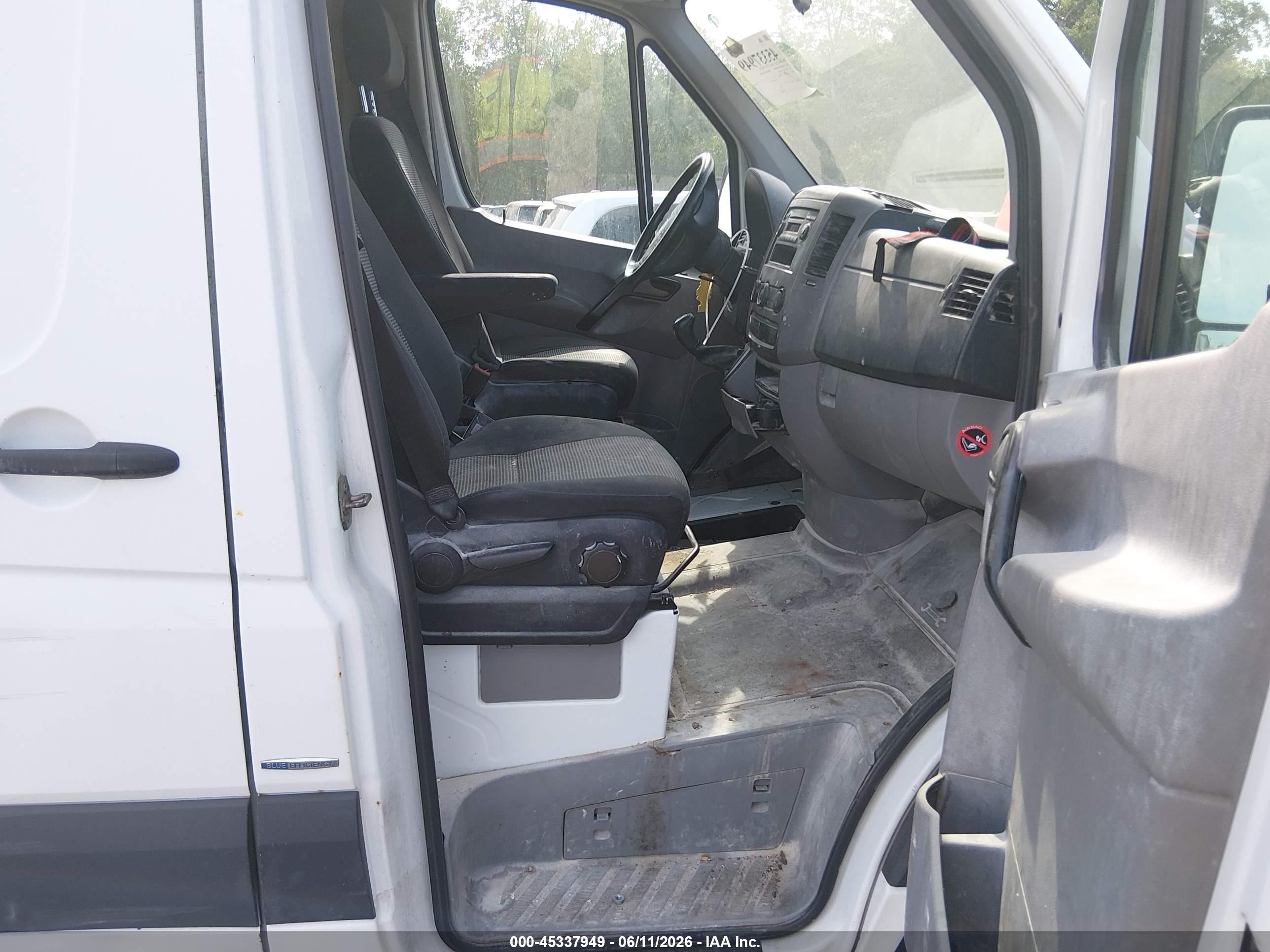 2012 Mercedes-benz Sprinter 2500 Normal Roof White vin: WD3PE7CC1C5615009