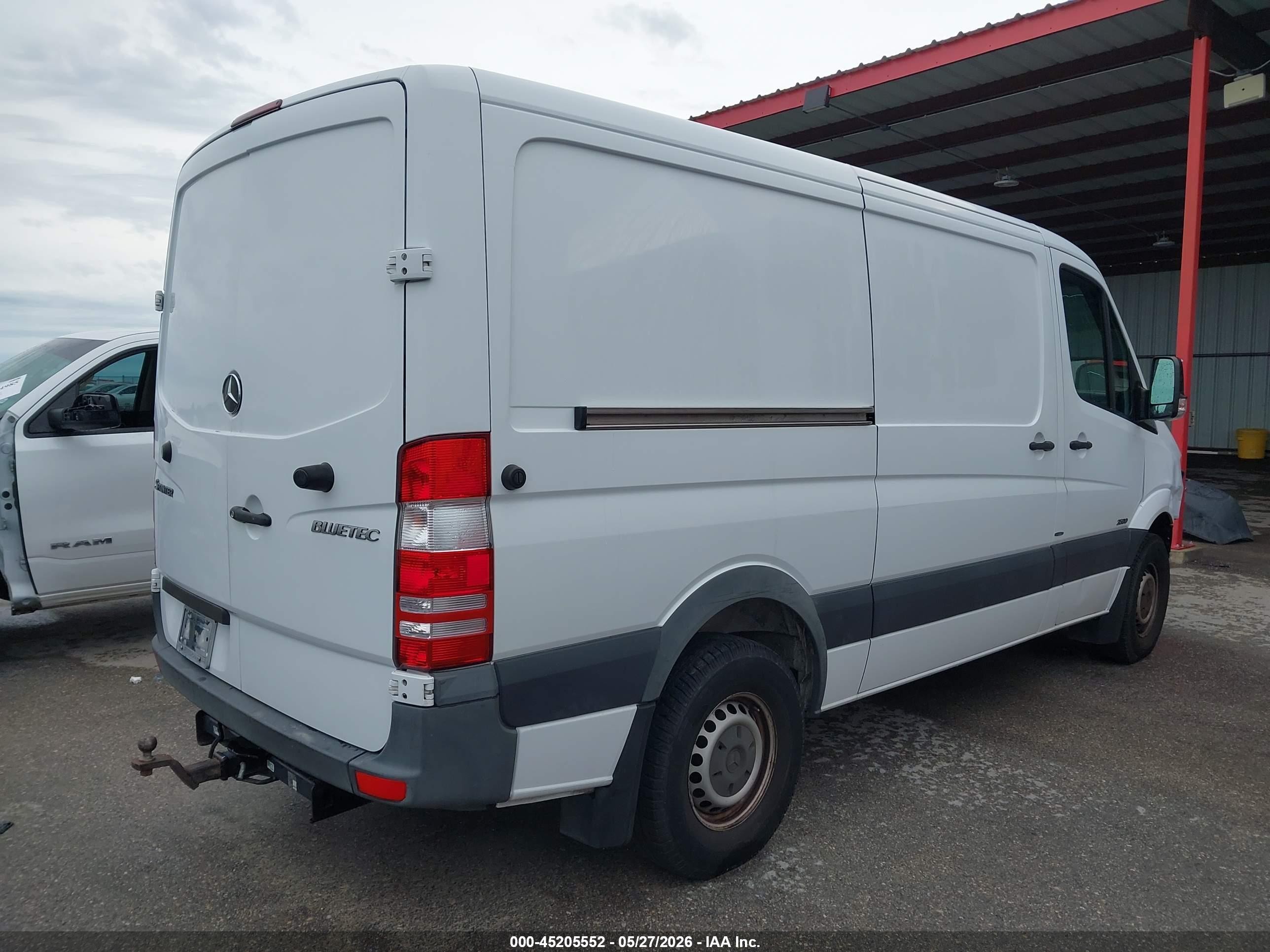 2013 Mercedes-benz Sprinter 2500 Normal Roof White vin: WD3PE7CC1D5788241